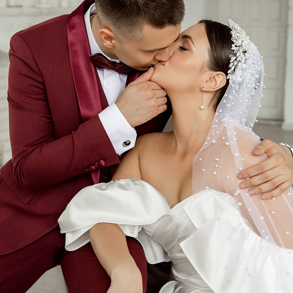 летняя свадьба, молодожены