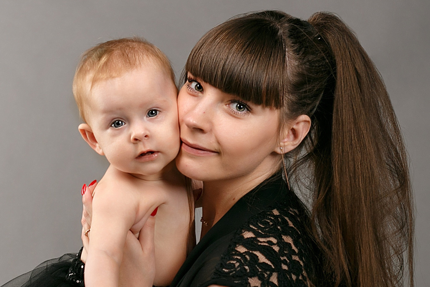 Дети до 1 года. Фотограф Наталья Стаг в Омске. Фотографирую в разных стилях в разных студиях, а так же в школах и садах. Печатаю выпускные фотоальбомы