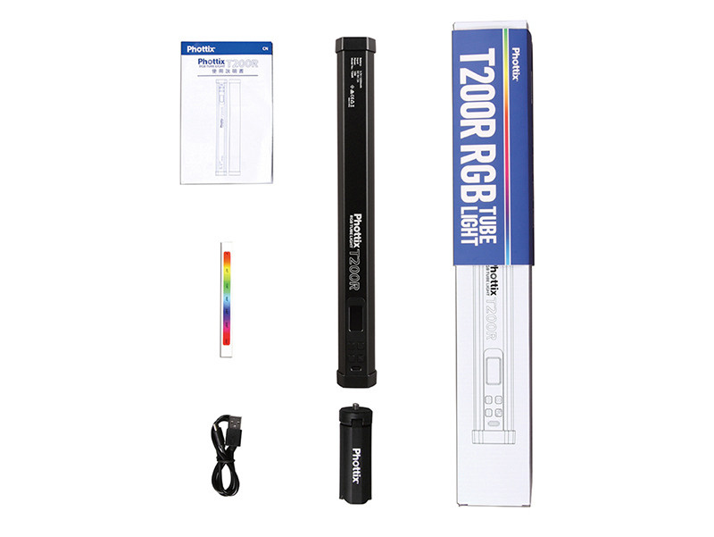 Phottix, полноцветный светодиодный светильник лампового типа. Фотограф — видеограф в Москве Дмитрий Менделеев