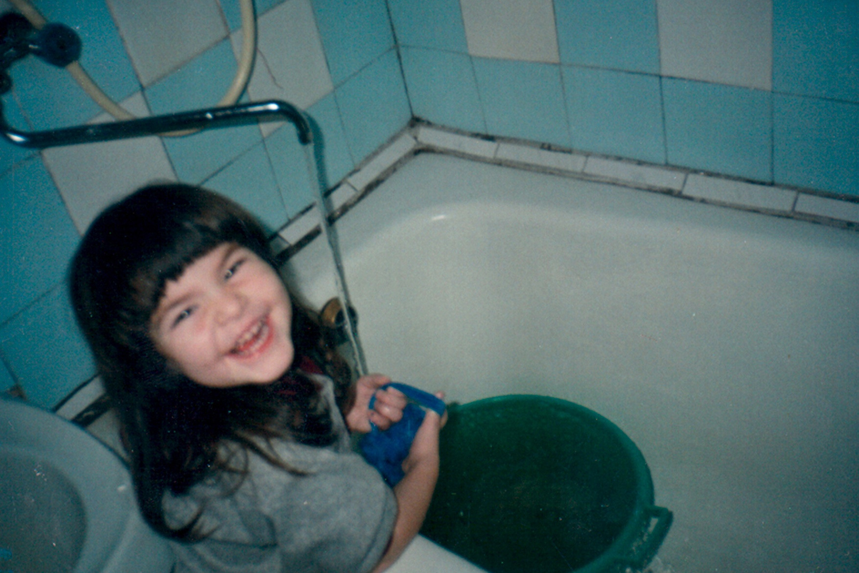 Выставка — перформанс «Мам, я дома!». Фотограф Светлана Амирханова