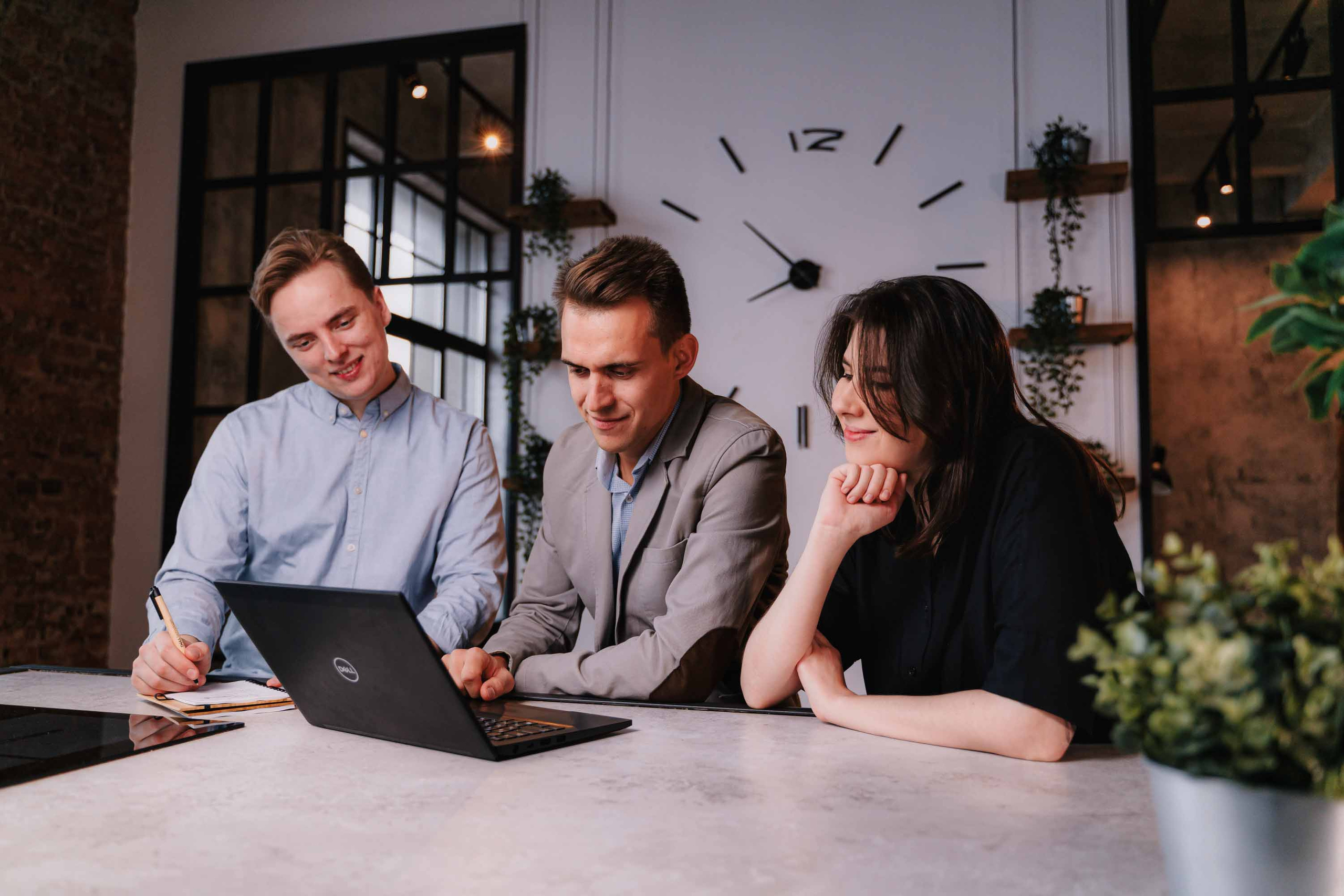 PHOTO & VIDEO PRODUCTION. Свадебный и семейный фотограф в Санкт-Петербурге Виктор Голубев