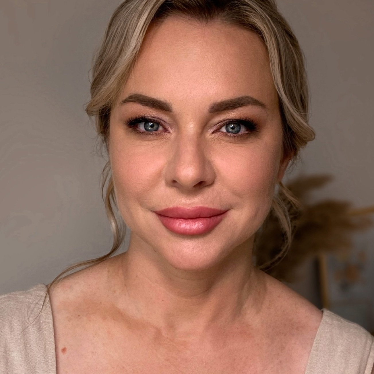 ССВ классик. Студия макияжа и прически V-Style