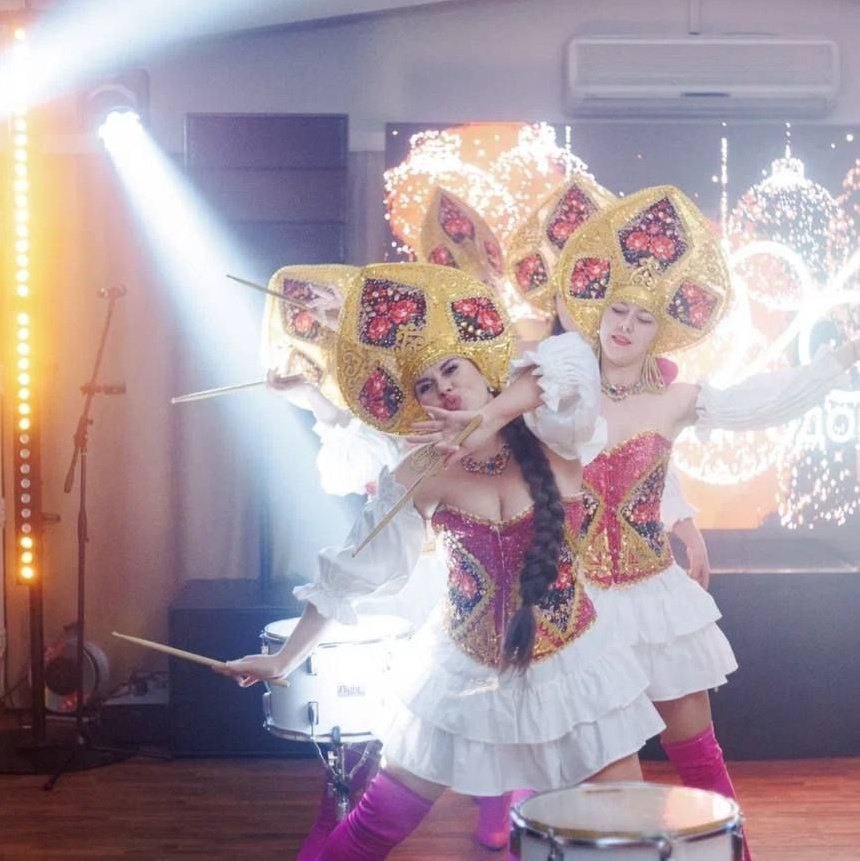 Танцевально барабанное шоу. Kozyreva-show