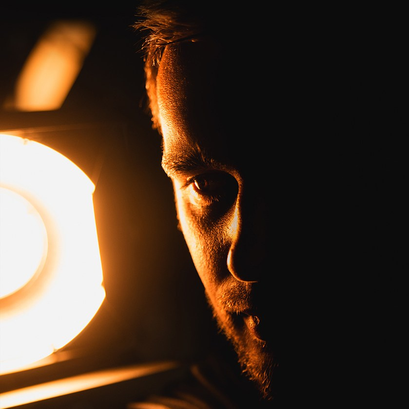 Прочитать о фотографе Александре Видемане. Репортажный и женский фотограф в Новосибирске