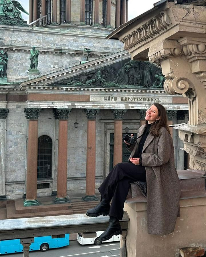 Контакты. Фотограф Юлия Кондратьева