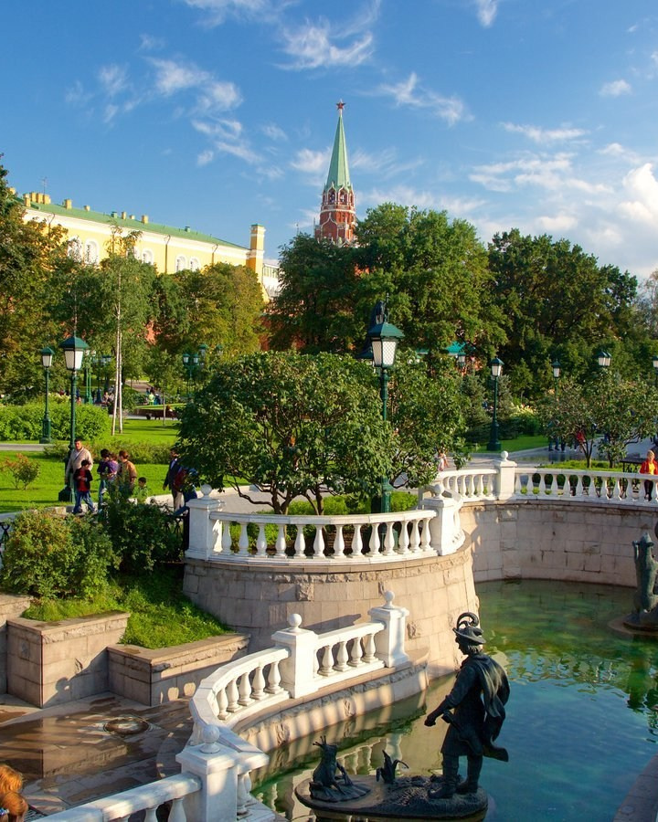 Экскурсии и фотосессии в Москве. П&П — Полезное с Приятным. Фотоэкскурсии — Москва на память. Экскурсовод и фотограф в Москве. Увези столицу в своём альбоме!