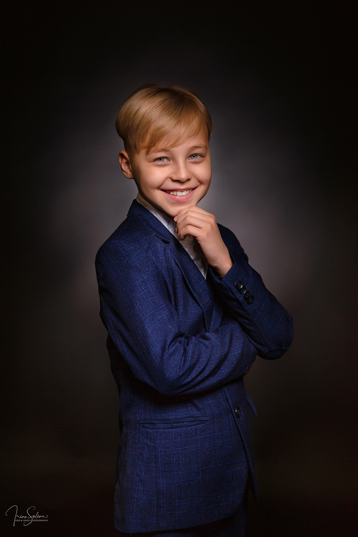 Классические портреты в фотостудии. Детский и семейный фотограф в Екатеринбурге