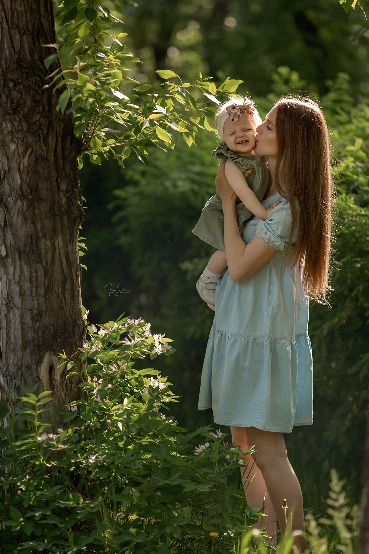 Семейная фотосессия в парке ДК Эльмаш. Детский и семейный фотограф в Екатеринбурге