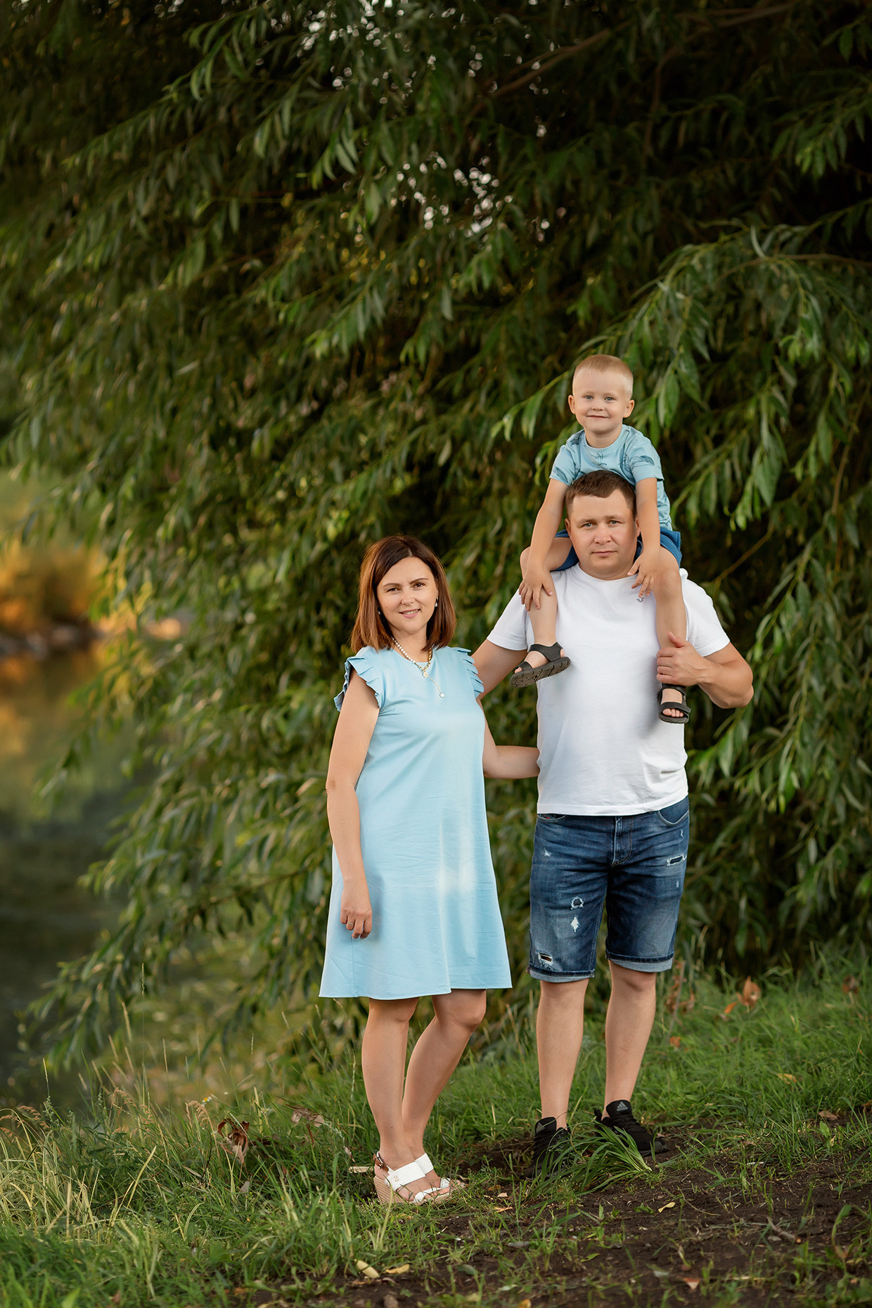 Семейная фотосессия в парке-дендрарии. Детский и семейный фотограф в Екатеринбурге