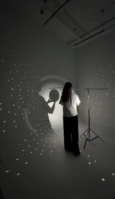 Пример с одним источником света и диско-шаром