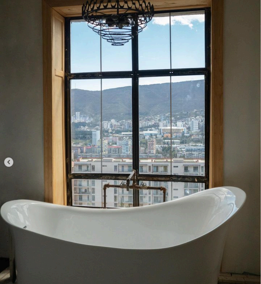 Полный список фотостудий в Тбилиси. Портретный и свадебный фотограф в Тбилиси • xeniqo