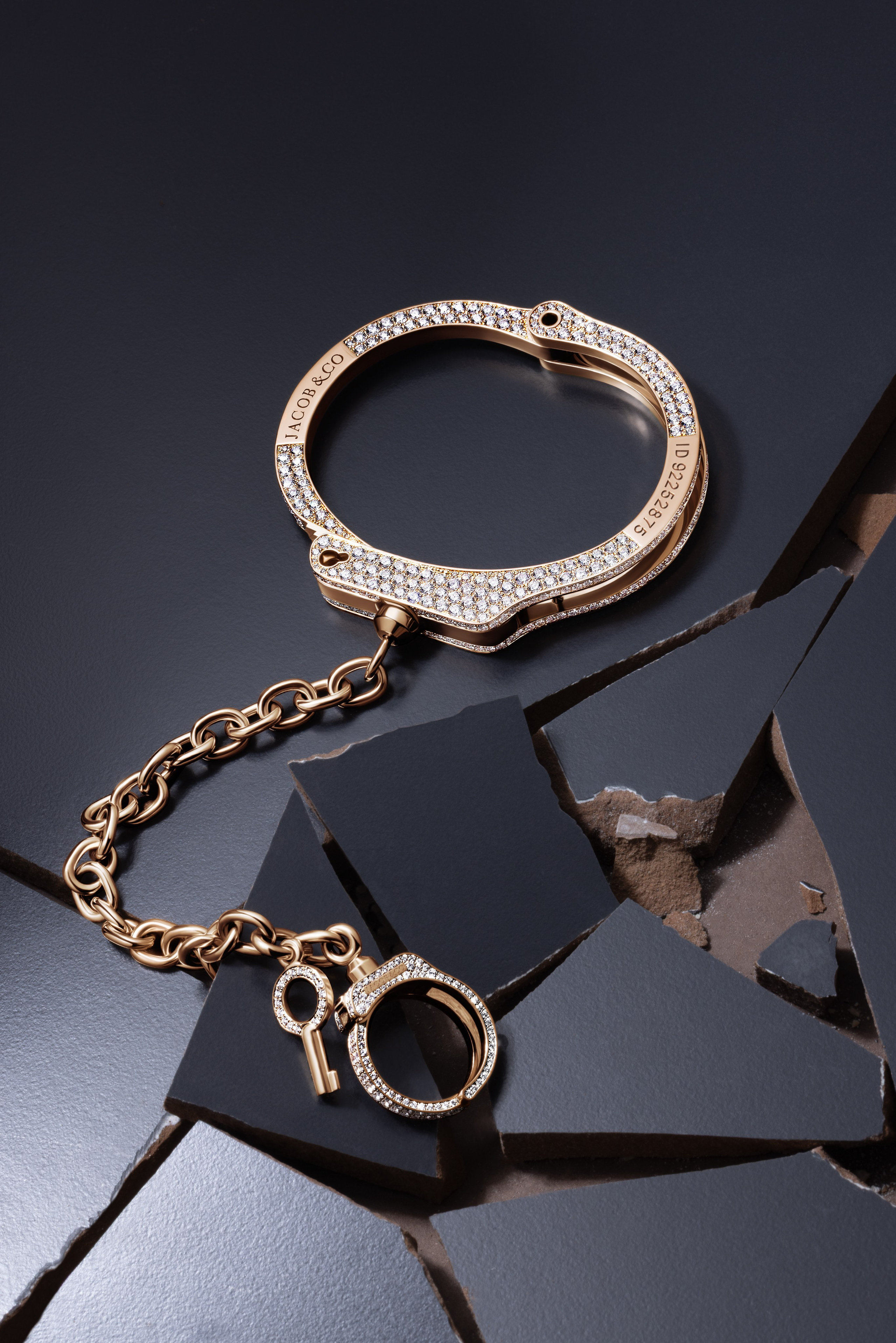 JEWELRY. PROFESSIONAL RETOUCHING SERVICE