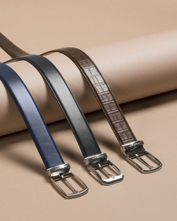 Предметная съемка аксессуара с художественной композицией теней.