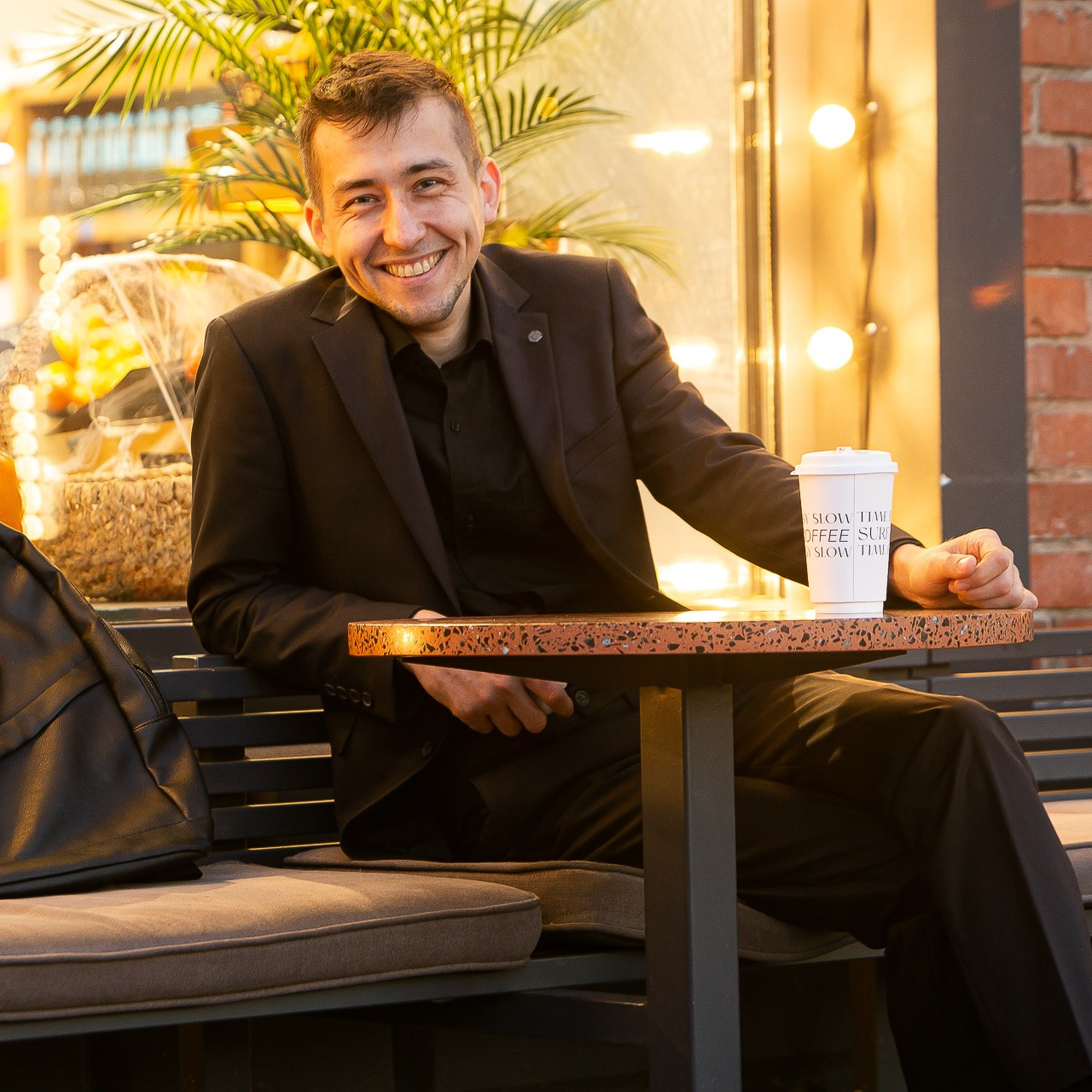 Контакты. Фотограф в Москве Максим Юртаев