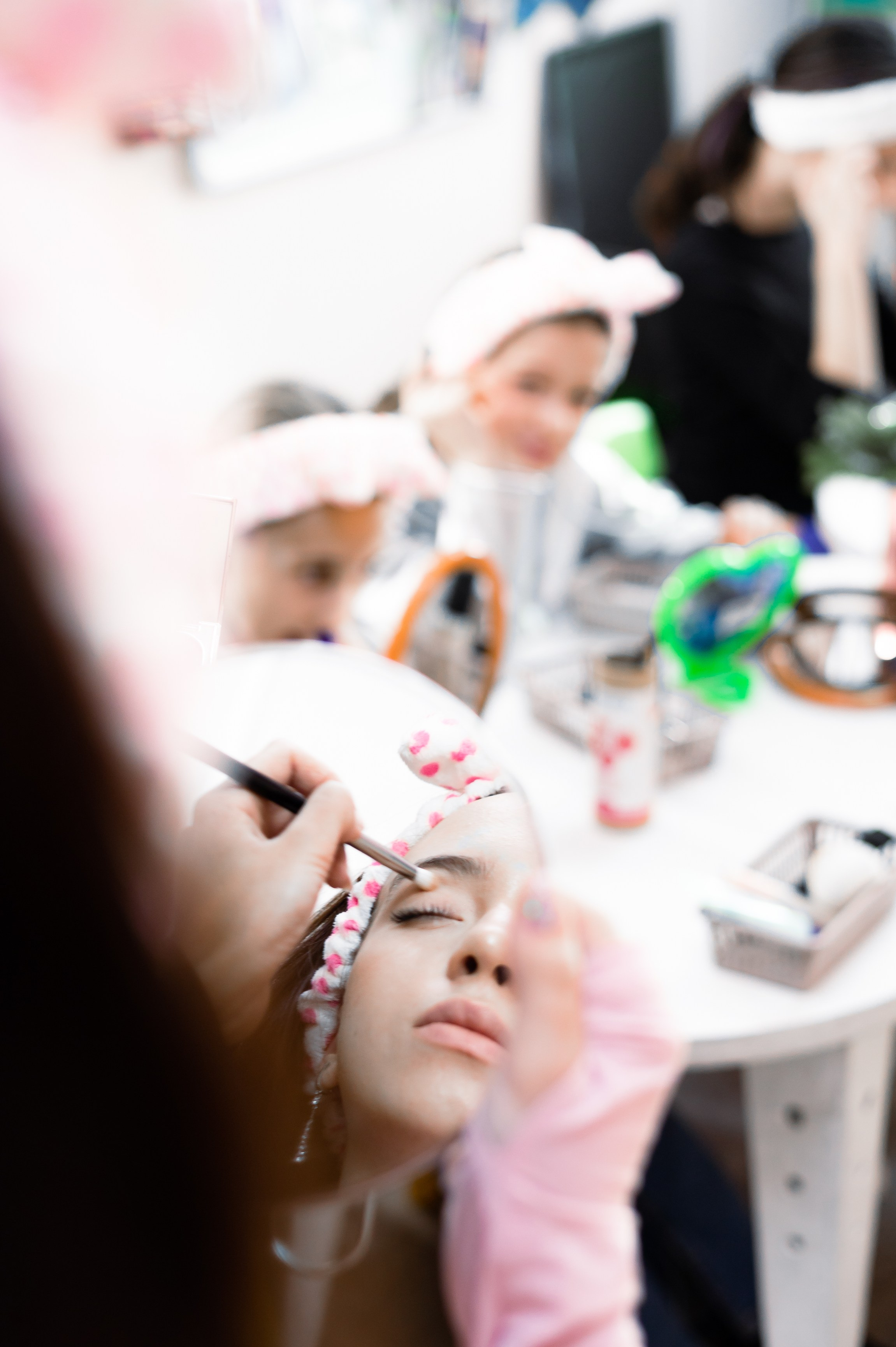 Студия макияжа для девочек во Владивостоке — Само Совершенство. Школа для девочек во Владивостоке — Само Совершенство