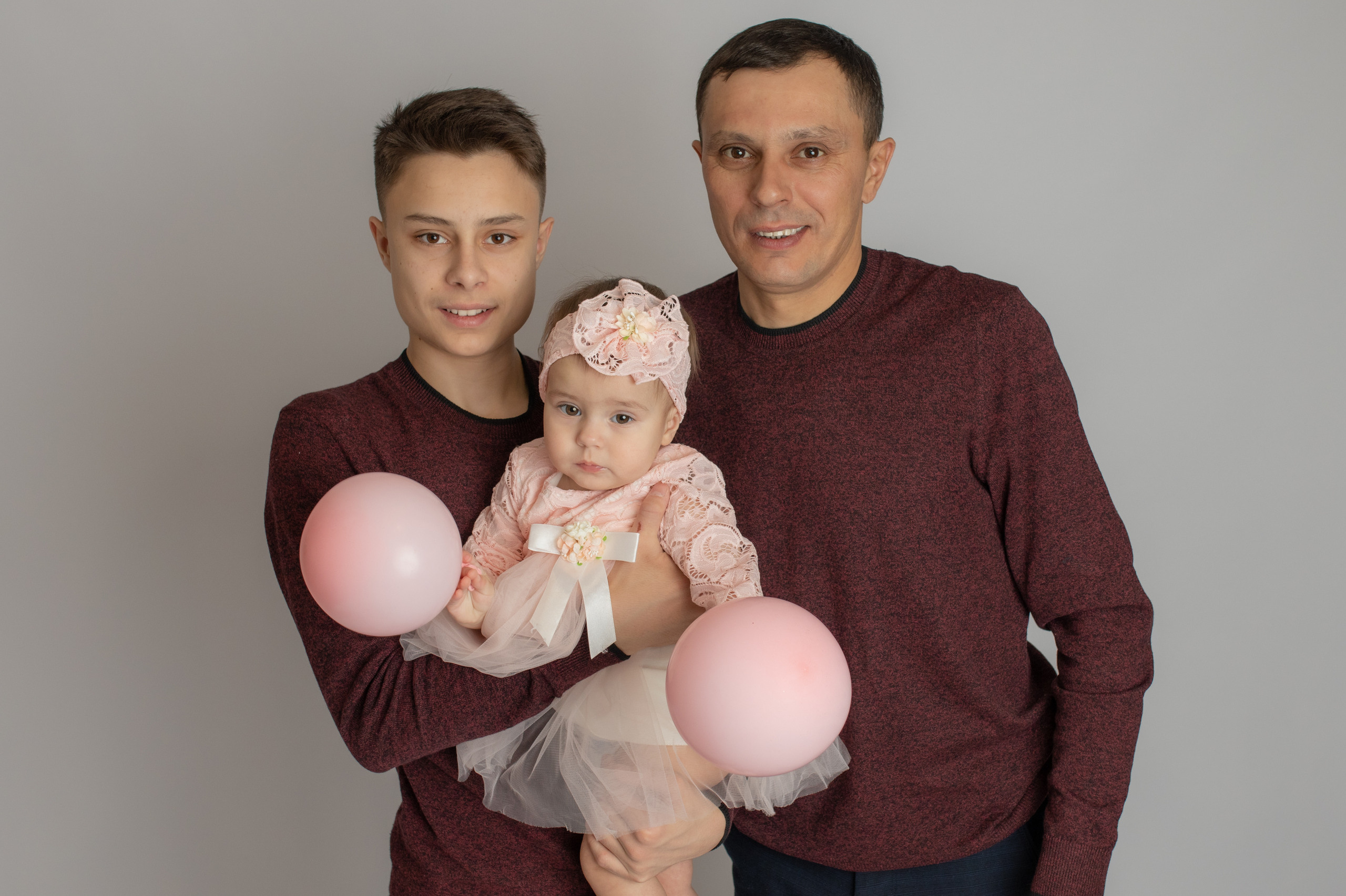 одежа для фотосессии папа, сын и дочь