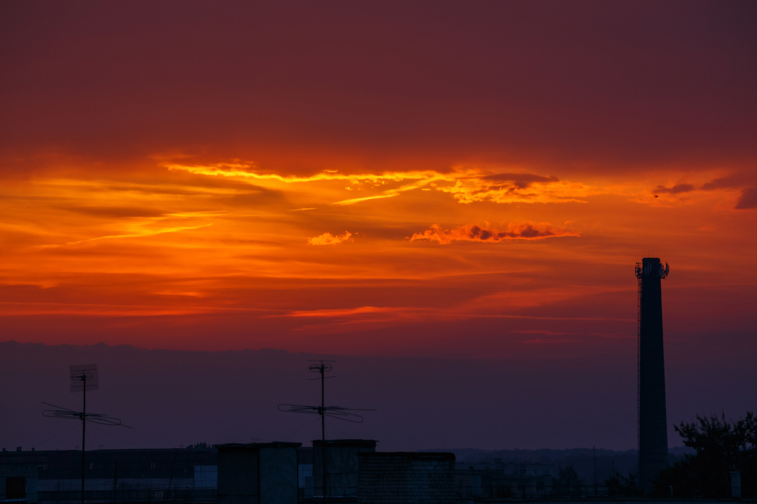 Длинное лунное затмение. Фотограф Евгений Стельмах в Молодечно и Минске