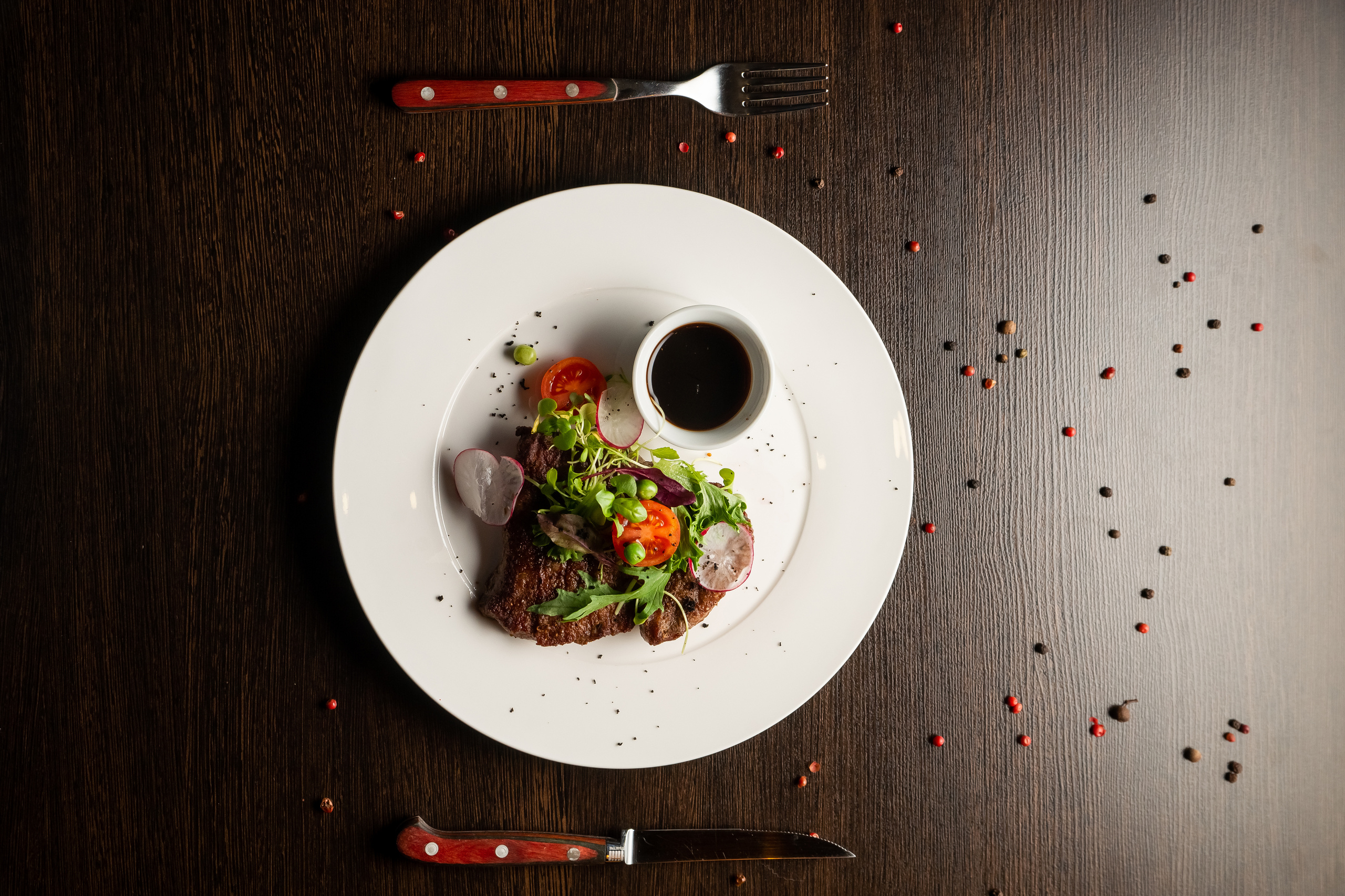 Food shooting for «Chekhov's» Gastro Bar. Wedding & portrait photographer Sergey Lazarenko