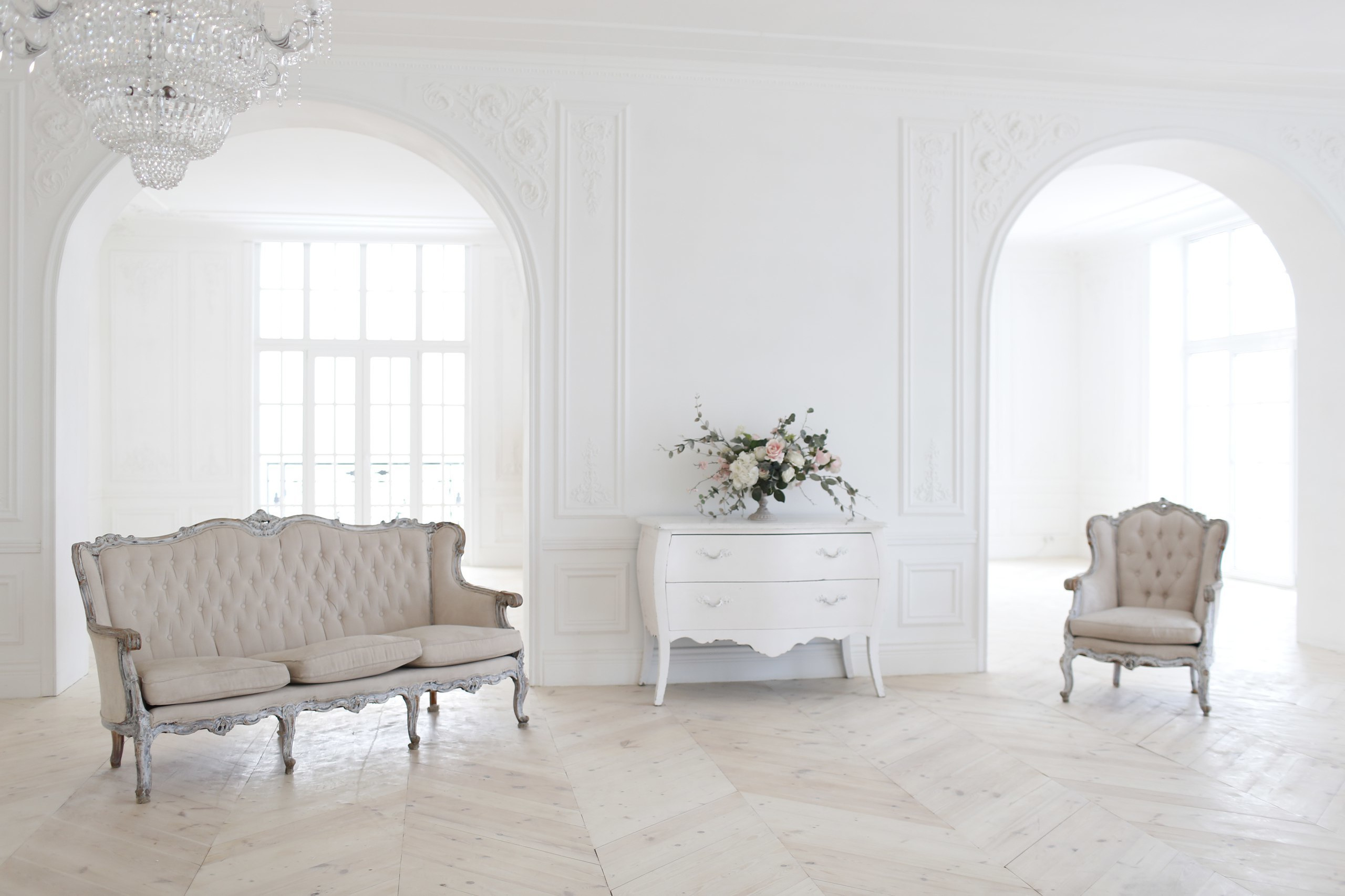 Рекомендуемые фотостудии для свадебной или семейной съёмки в СПб