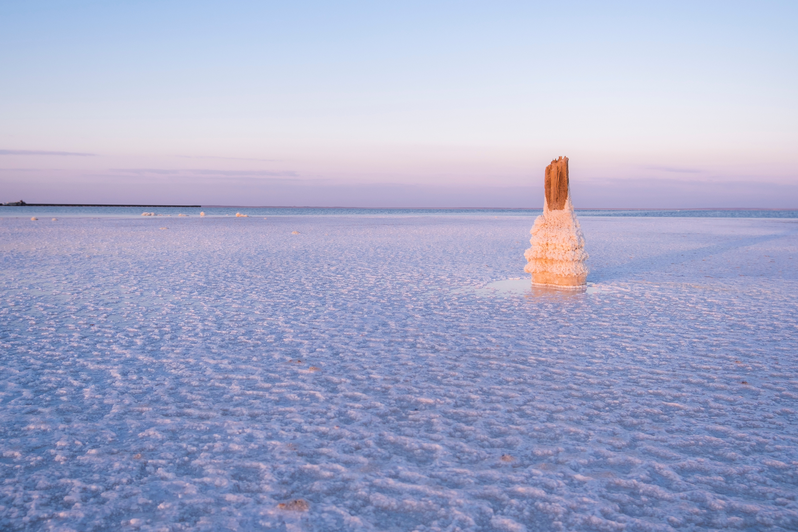 Соленое озеро Нижний Баскунчак
