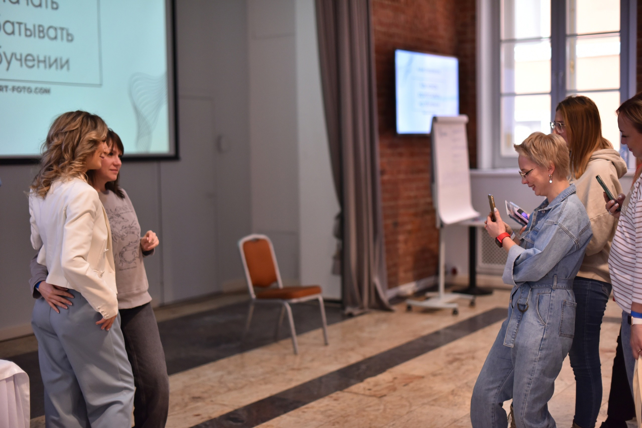 Школа фотографии новорождённых Алены Гороховской