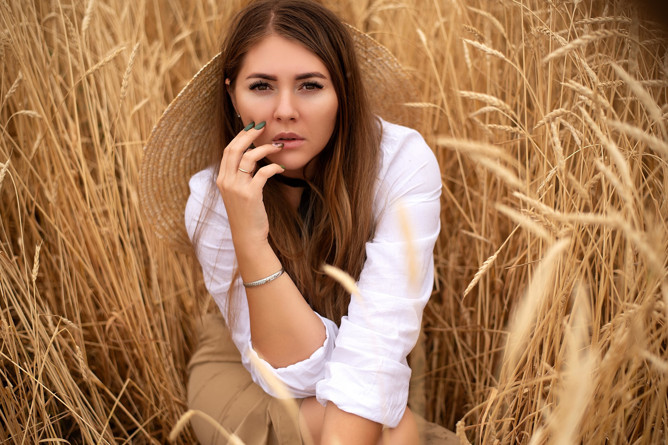 Контакты +7 929 770 45 58. Доброго времени суток! Меня зовут Куличкова Юлия — я фотограф Ваших эм