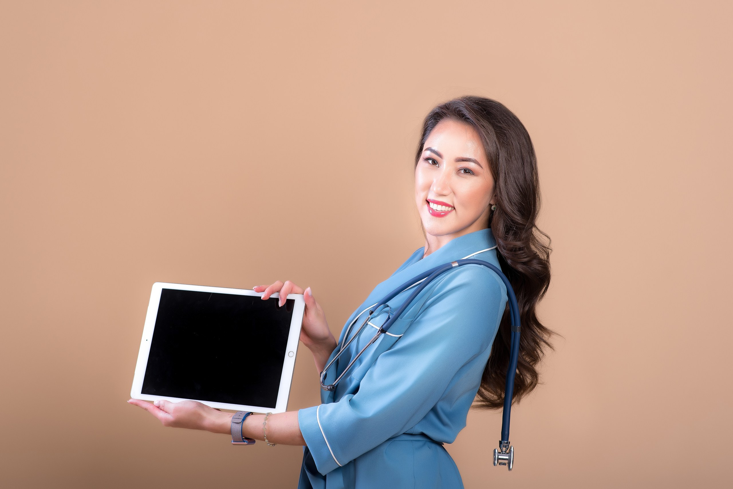 Цены на услуги фотографа. Фотограф в Алматы Новгородская Мария