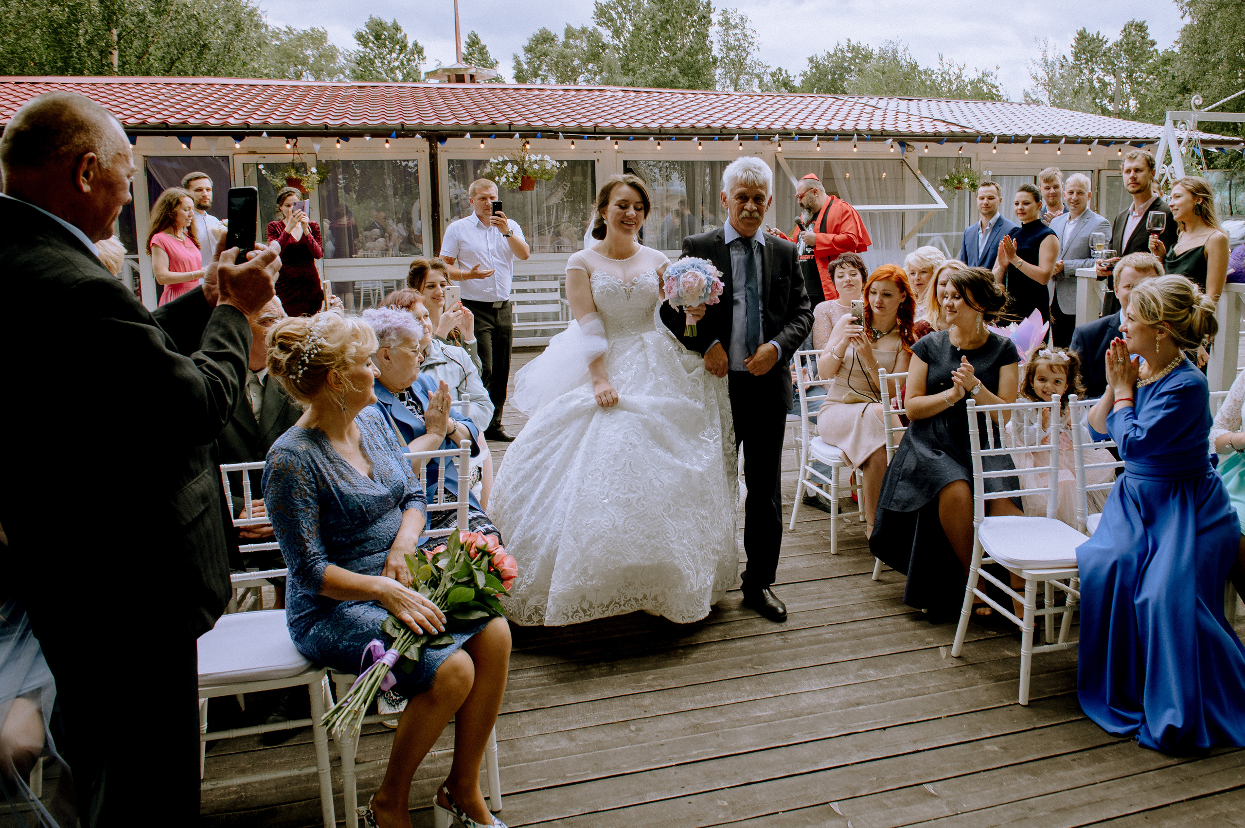 Как душевно провести выездную регистрацию