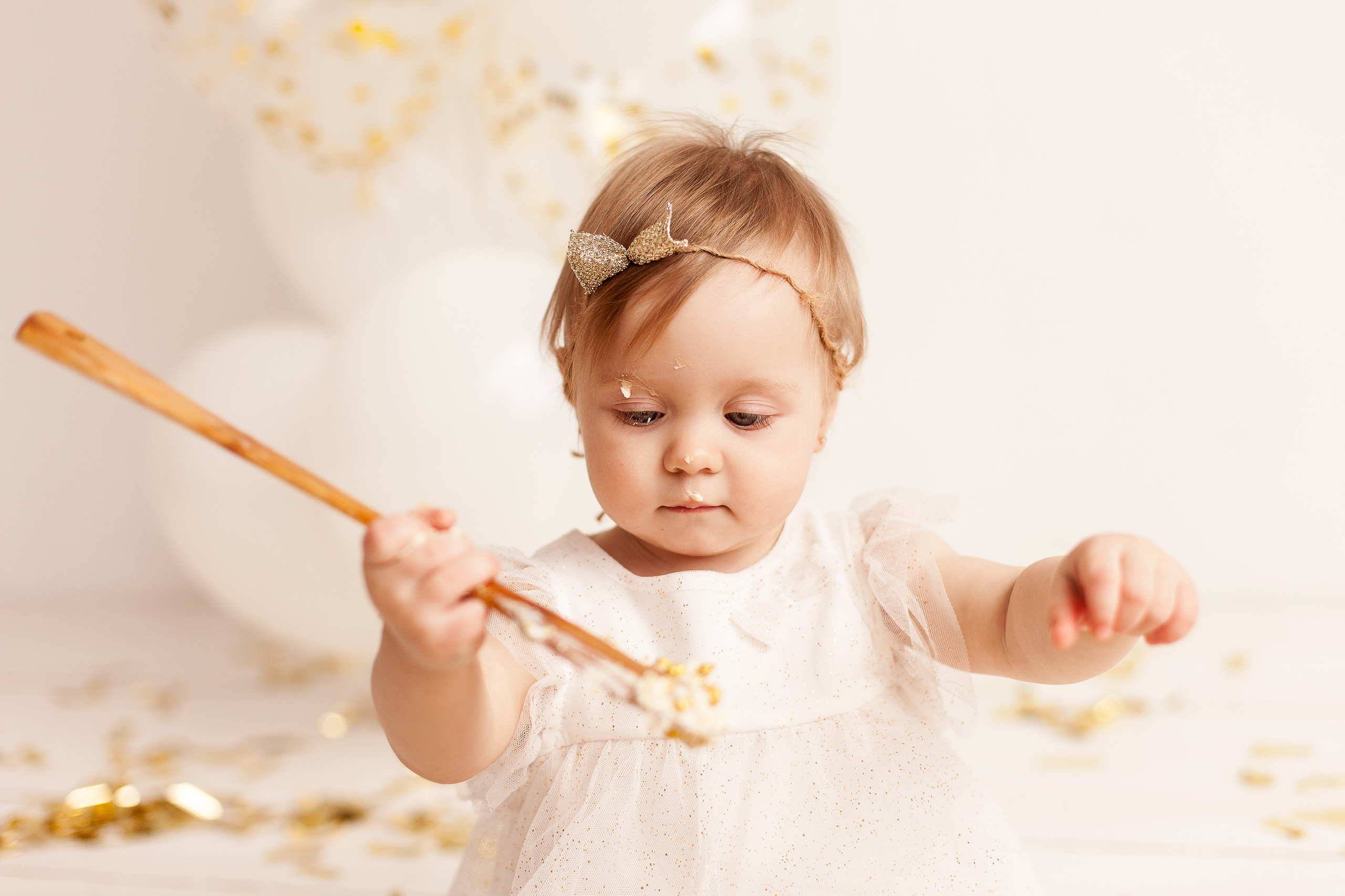 Первый день рождения с тортиком. Детский фотограф в Самаре