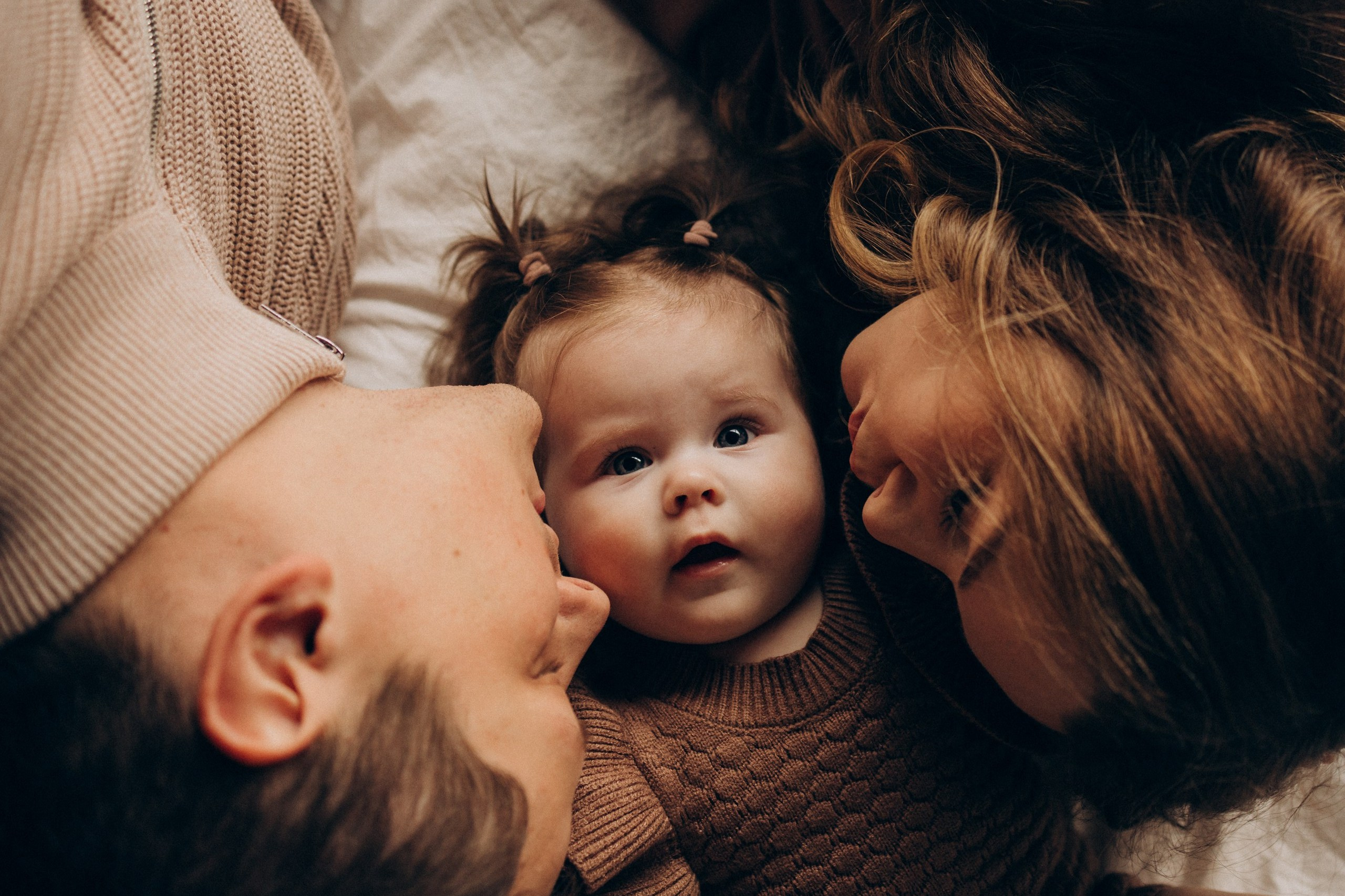Семейная фотосессия Москва, семейный фотограф в Москве, семейная фотосессия, детский фотограф, семейная фотосессия в студии, студийная семейная фотосессия, фотосессия с малышом, фотосессия годовасия, фотосессия в годик, семейная фотосессия дома, домашняя фотосессия, фотосессия беременности