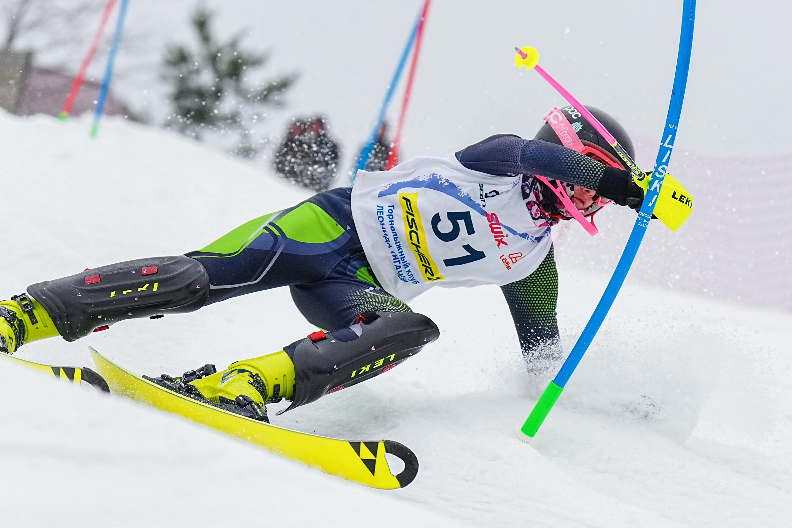 Фото с соревнований по горнолыжному спорту в Дмитровском городском округе Московской области 2024-2025. Фотограф Студитский Евгений