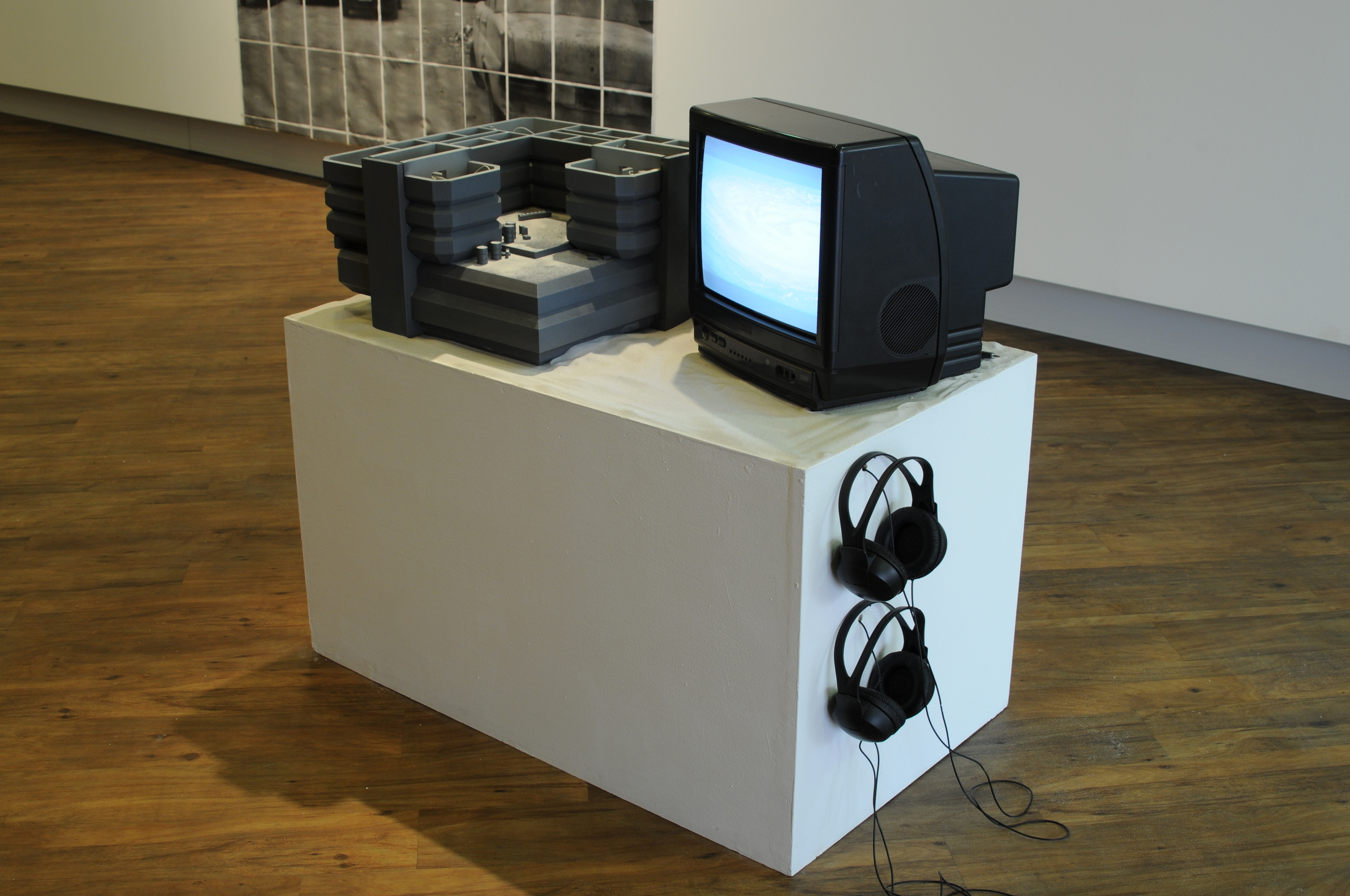 Solaristics reached a deadlock. Mascha Danzis contemporary video and media artist