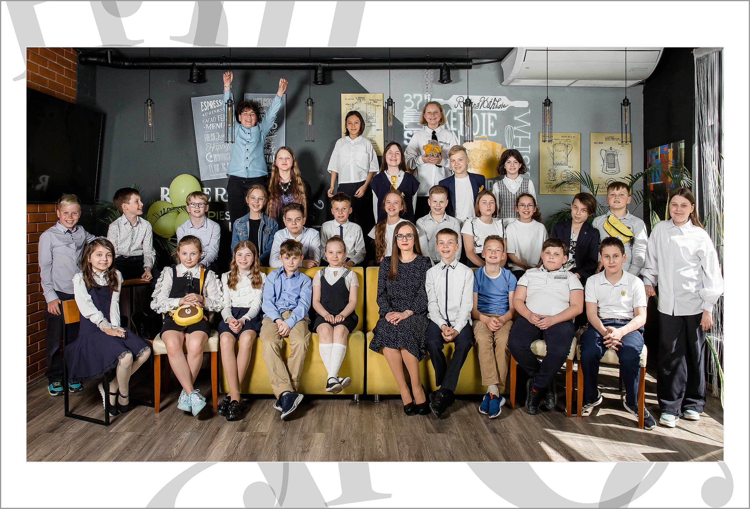 Фотокнига Срочная для начальных классов. Классный фотограф, по мнению школьников