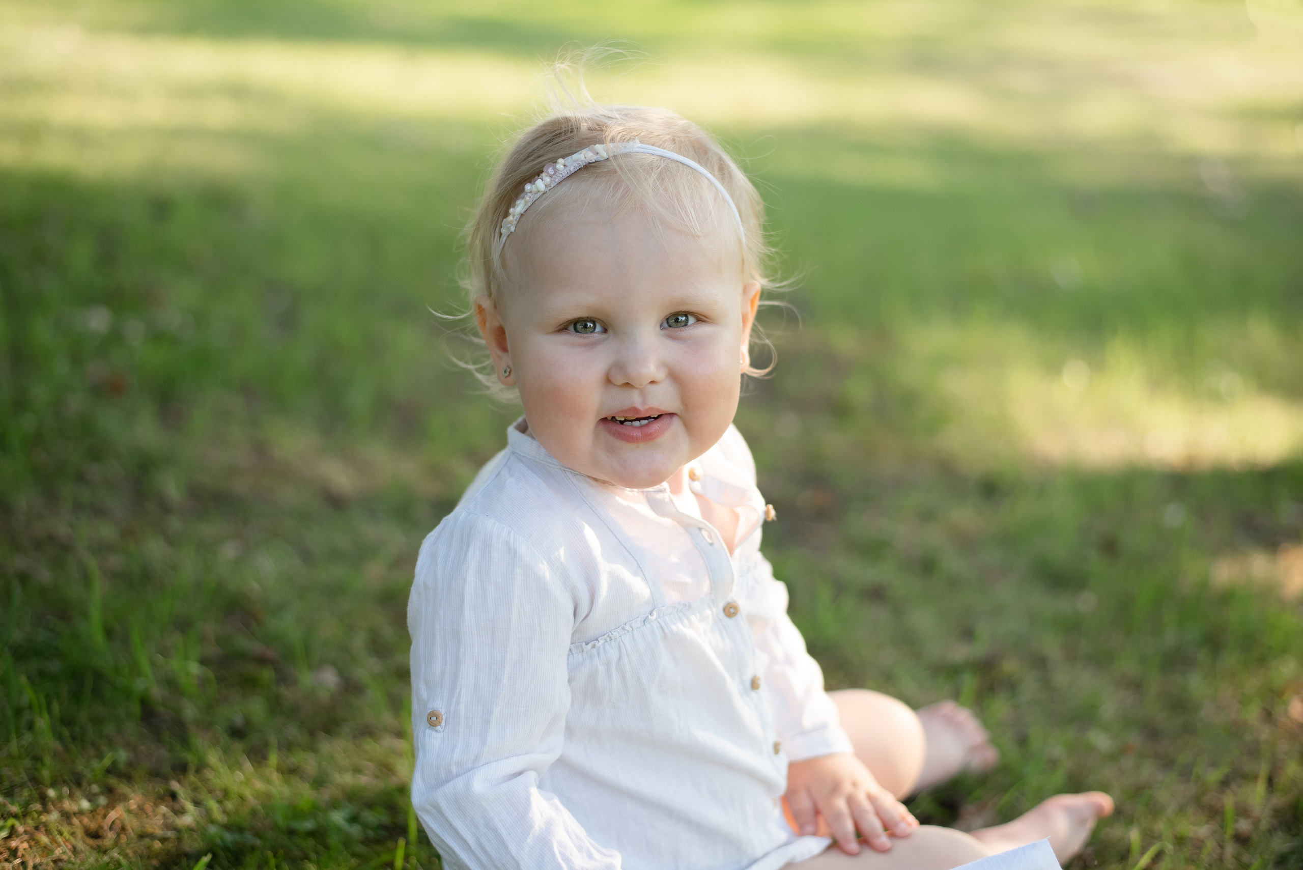 Фотосессия в парке для девочки. Фотограф новорожденных , семейный и  детский фотограф в Пскове Иванова