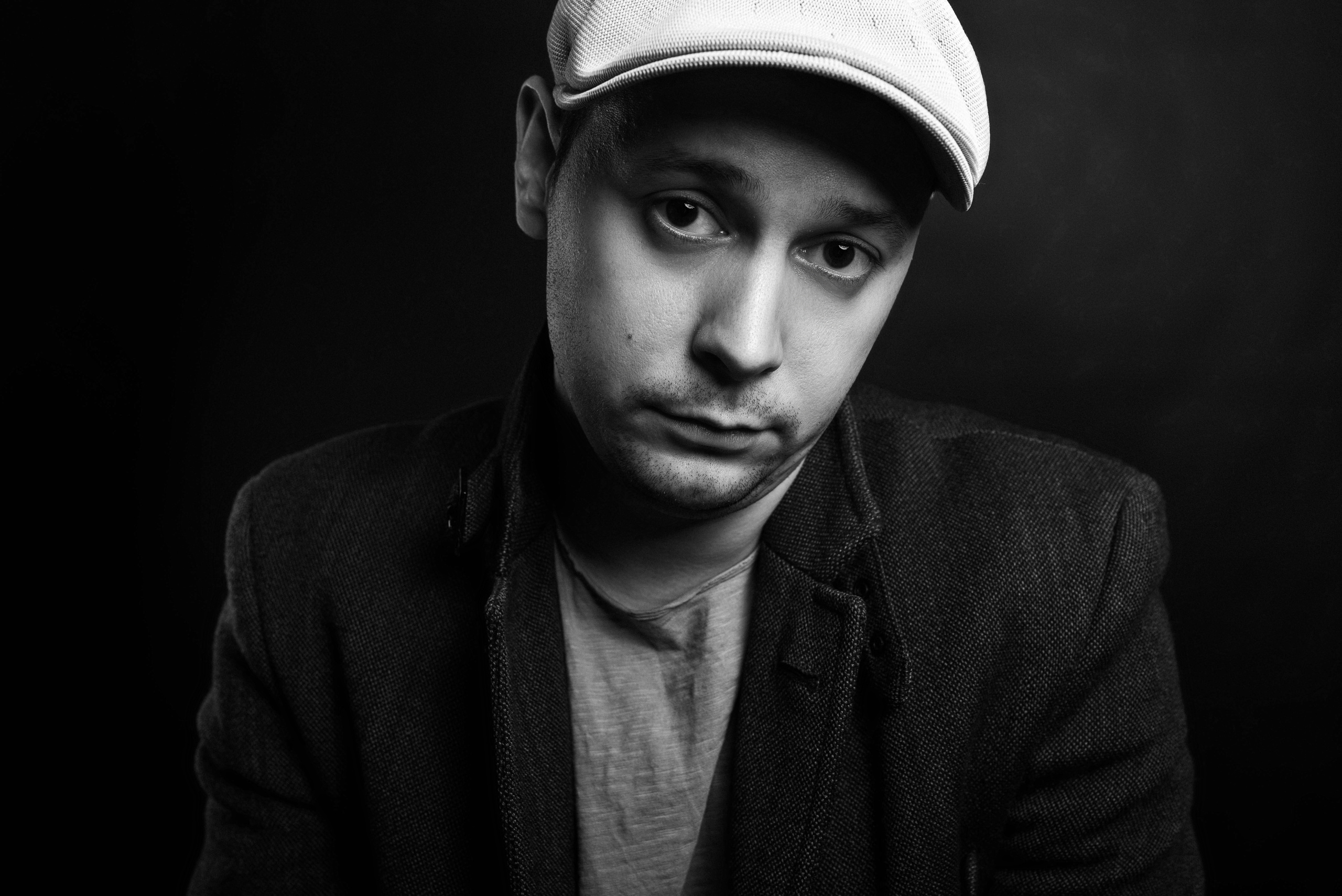 Портретная съемка актера. Владислав Ефанов. Фотограф Илья Осенко Воронеж