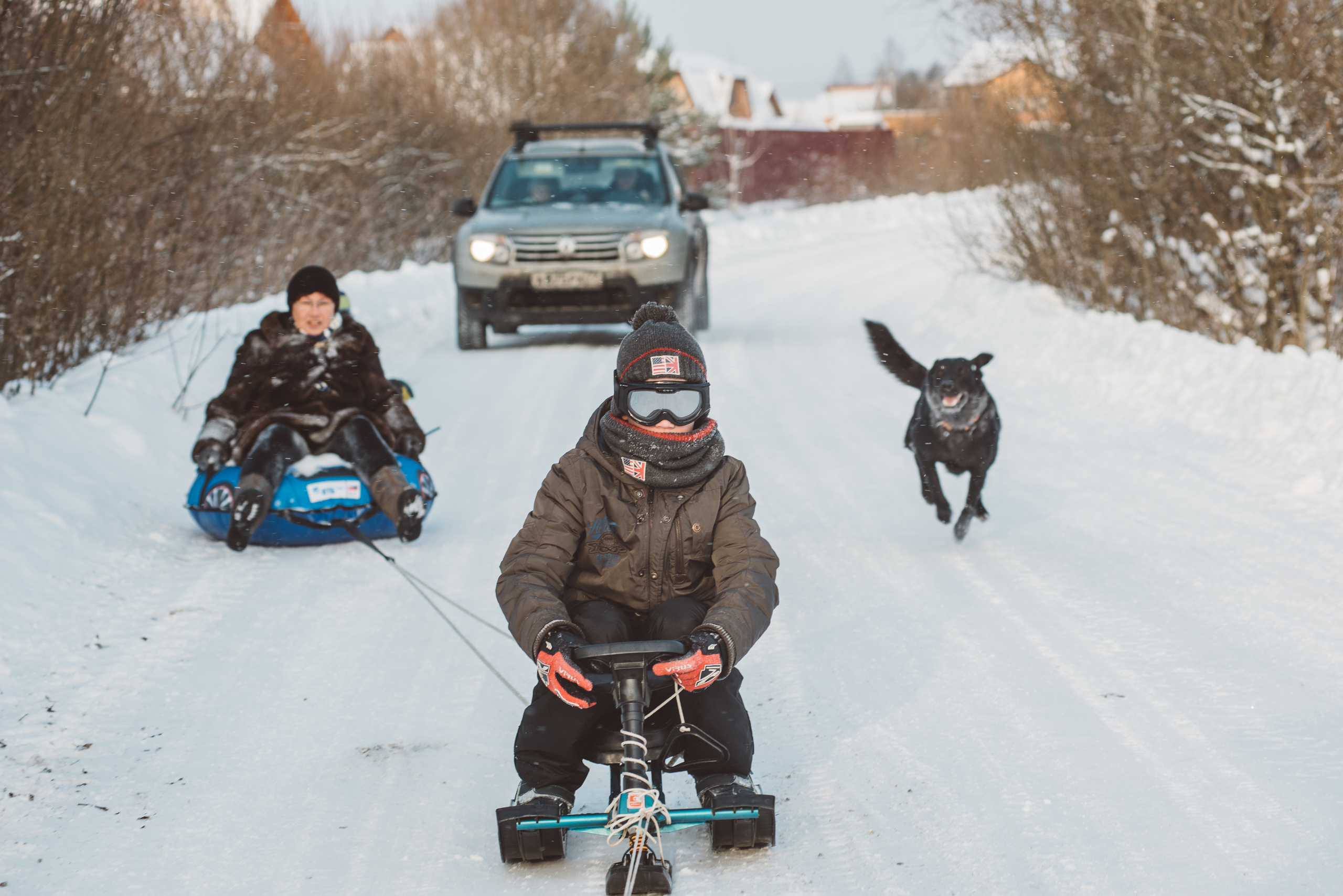 Ацкия на зимнюю семейную фотосессию на улице