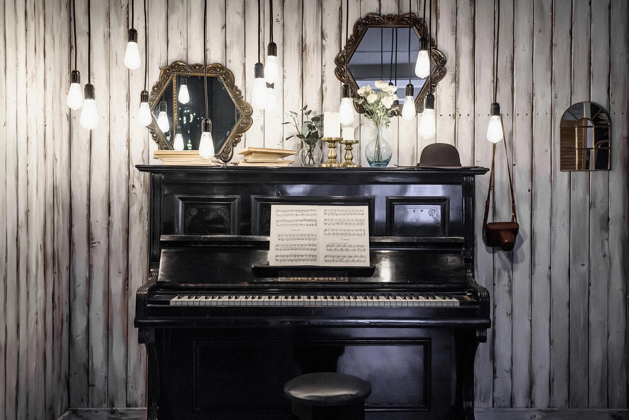 Фотостудии с новогодним интерьером 2024-2025. Детский и семейный фотограф в Екатеринбурге