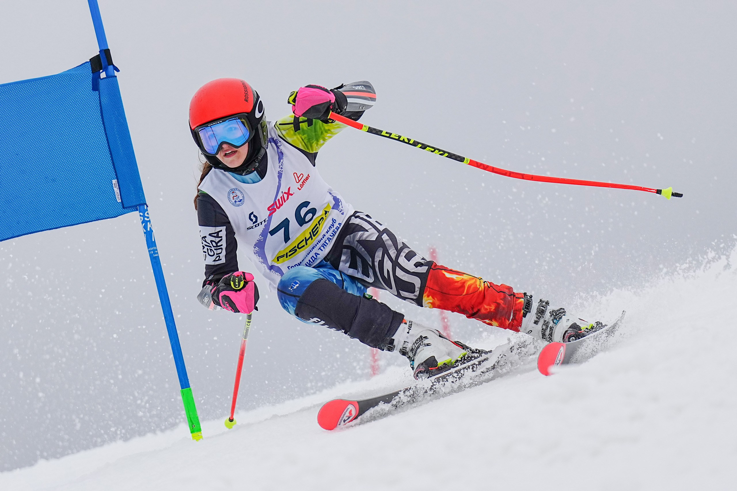 Фото с соревнований по горнолыжному спорту в Дмитровском городском округе Московской области 2024-2025. Фотограф Студитский Евгений
