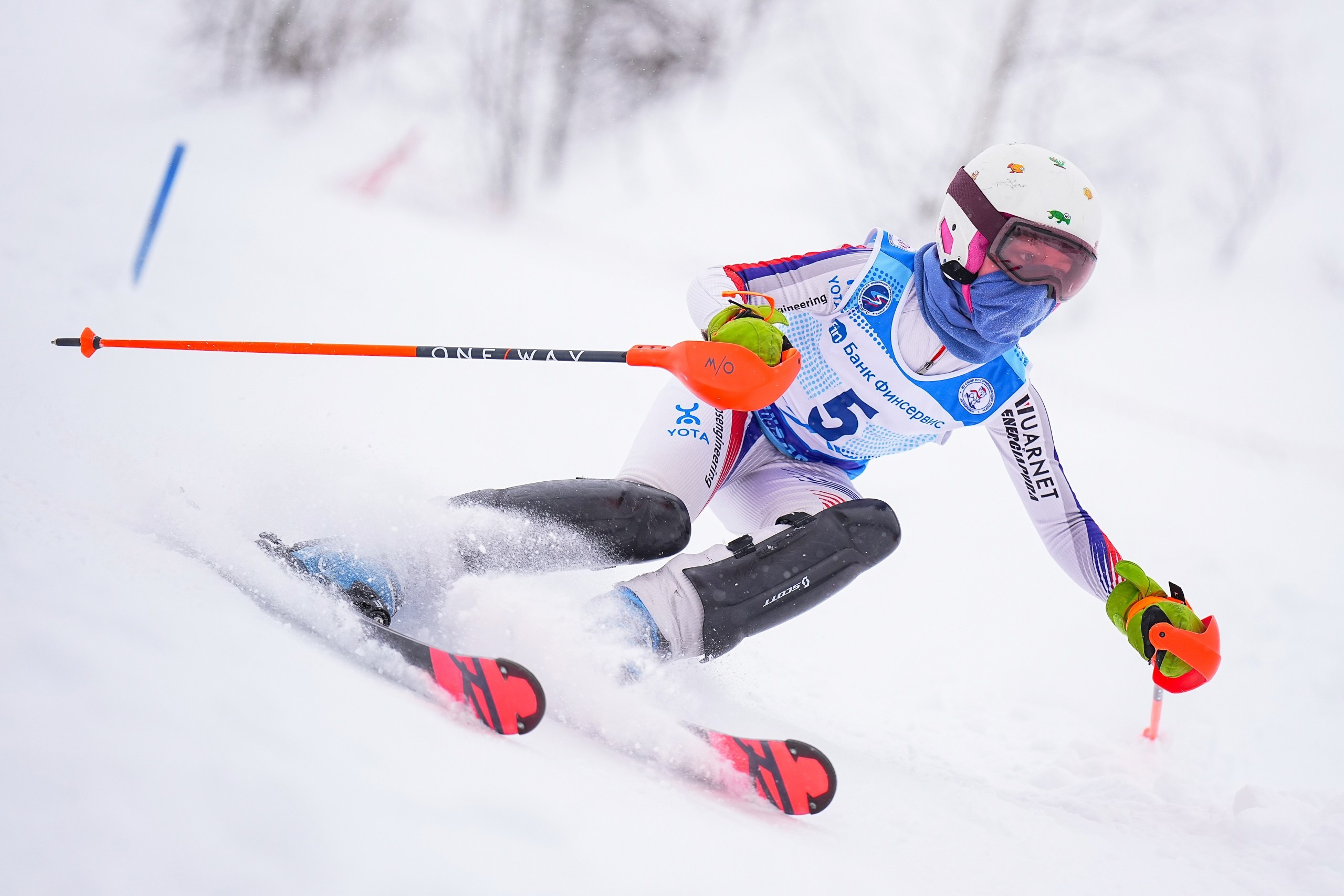 Фото с соревнований по горнолыжному спорту в Дмитровском городском округе Московской области 2023-2024. Фотограф Студитский Евгений
