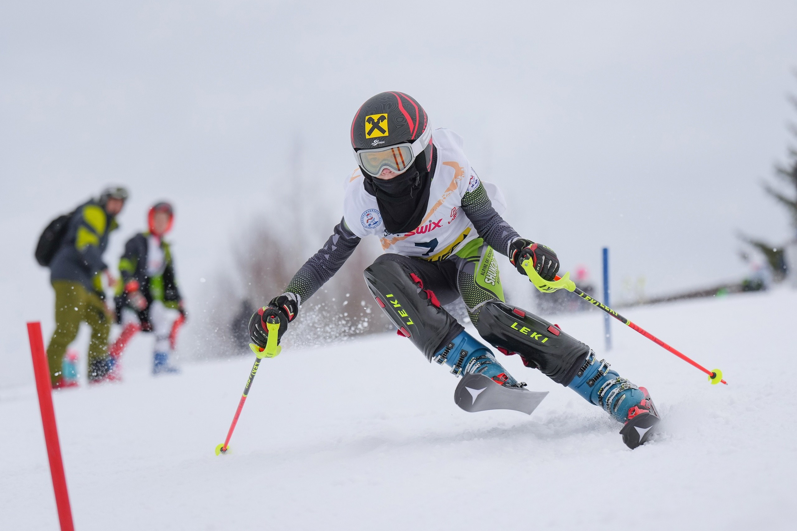 Фото с соревнований по горнолыжному спорту в Дмитровском городском округе Московской области 2023-2024. Фотограф Студитский Евгений