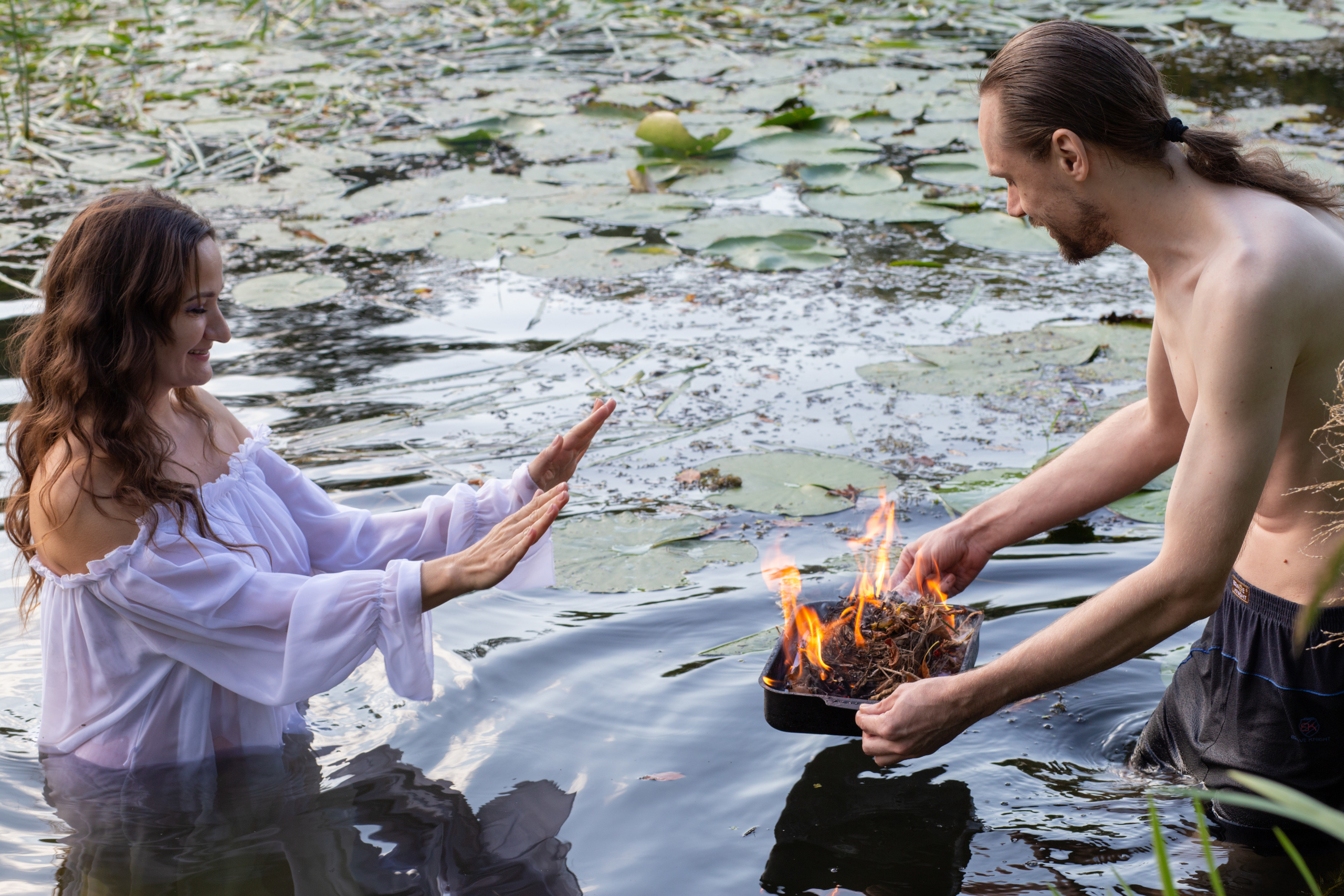 Фото проект утопленница. Главное не  бояться  пиявок. Фотограф Тамара Нижельская Воронеж