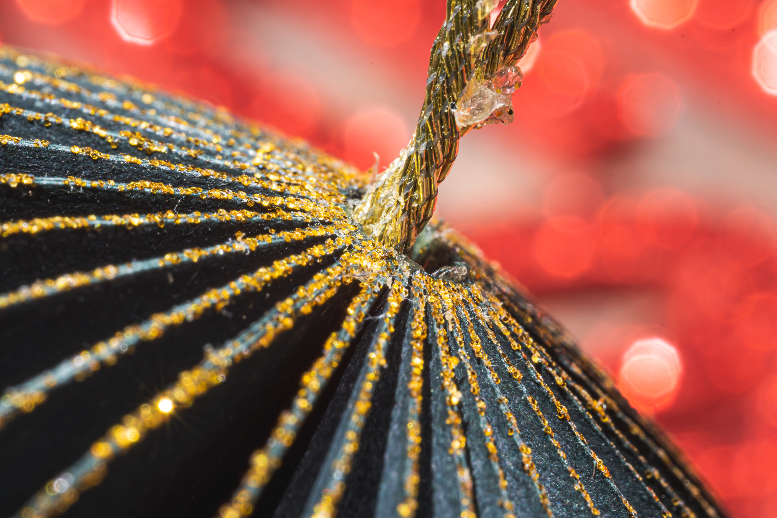 Елочный шарик в макро