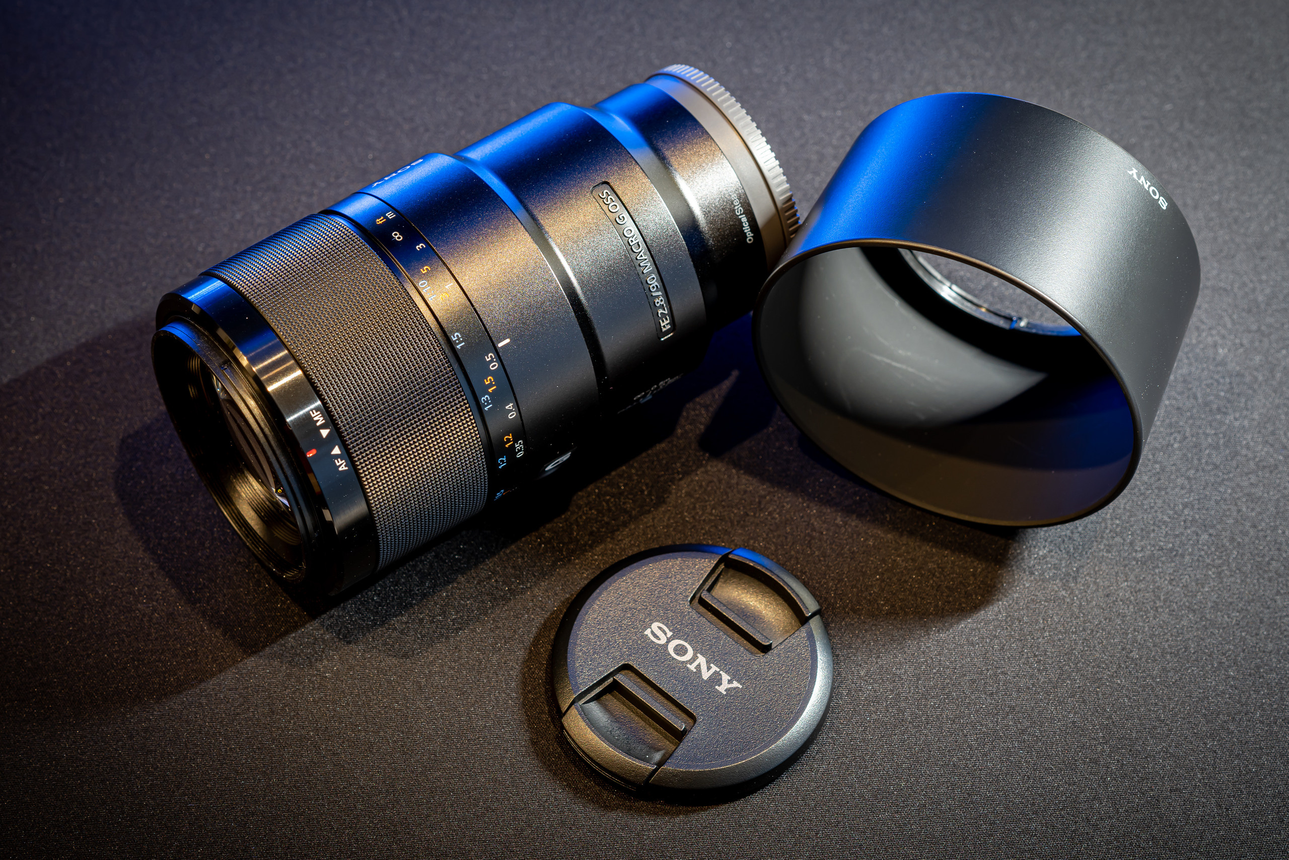 Объектив Sony FE 90 mm f/2.8 Macro G OSS