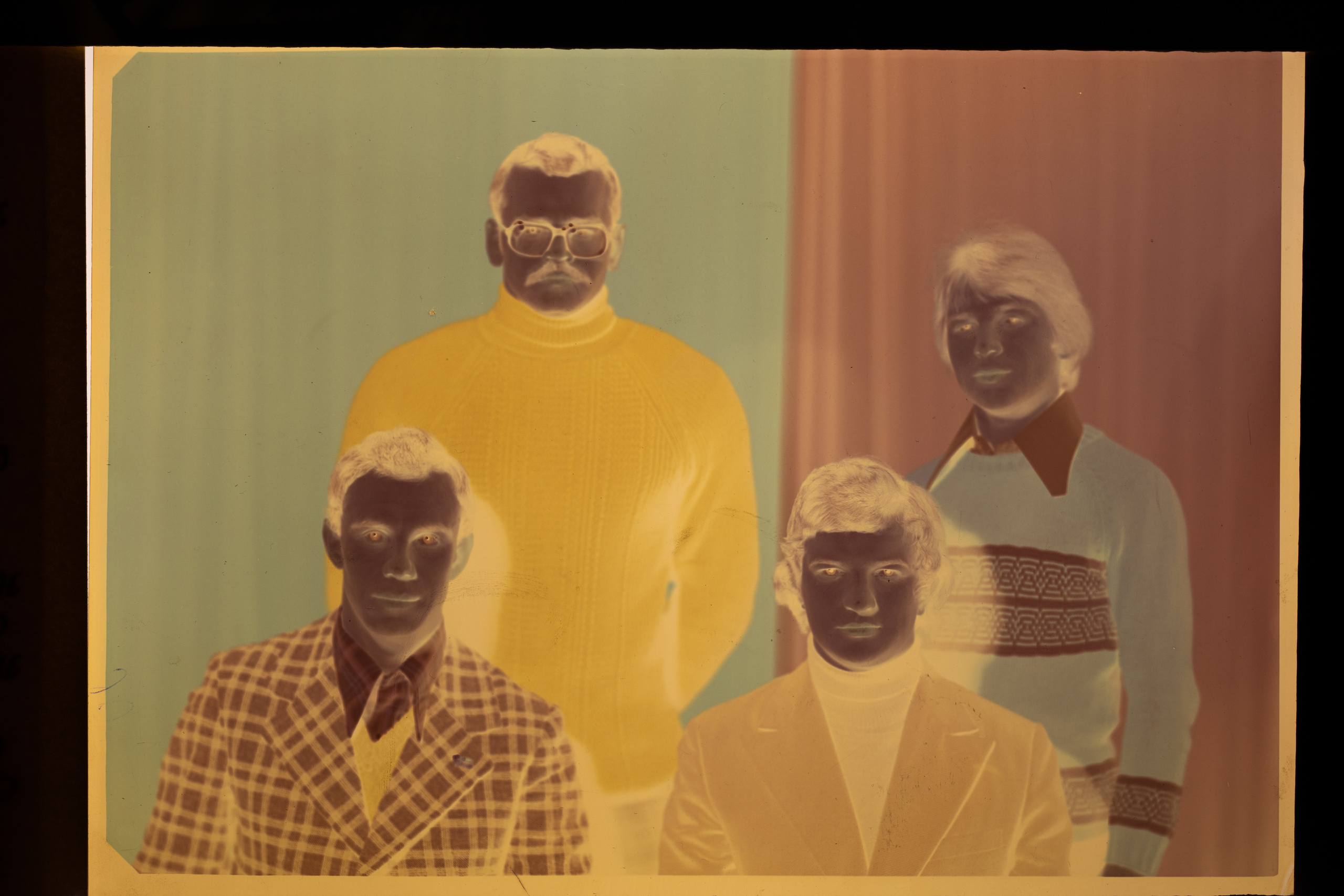 Оцифровка листовой фотоплёнки. Фотограф Евгений Стельмах в Молодечно и Минске