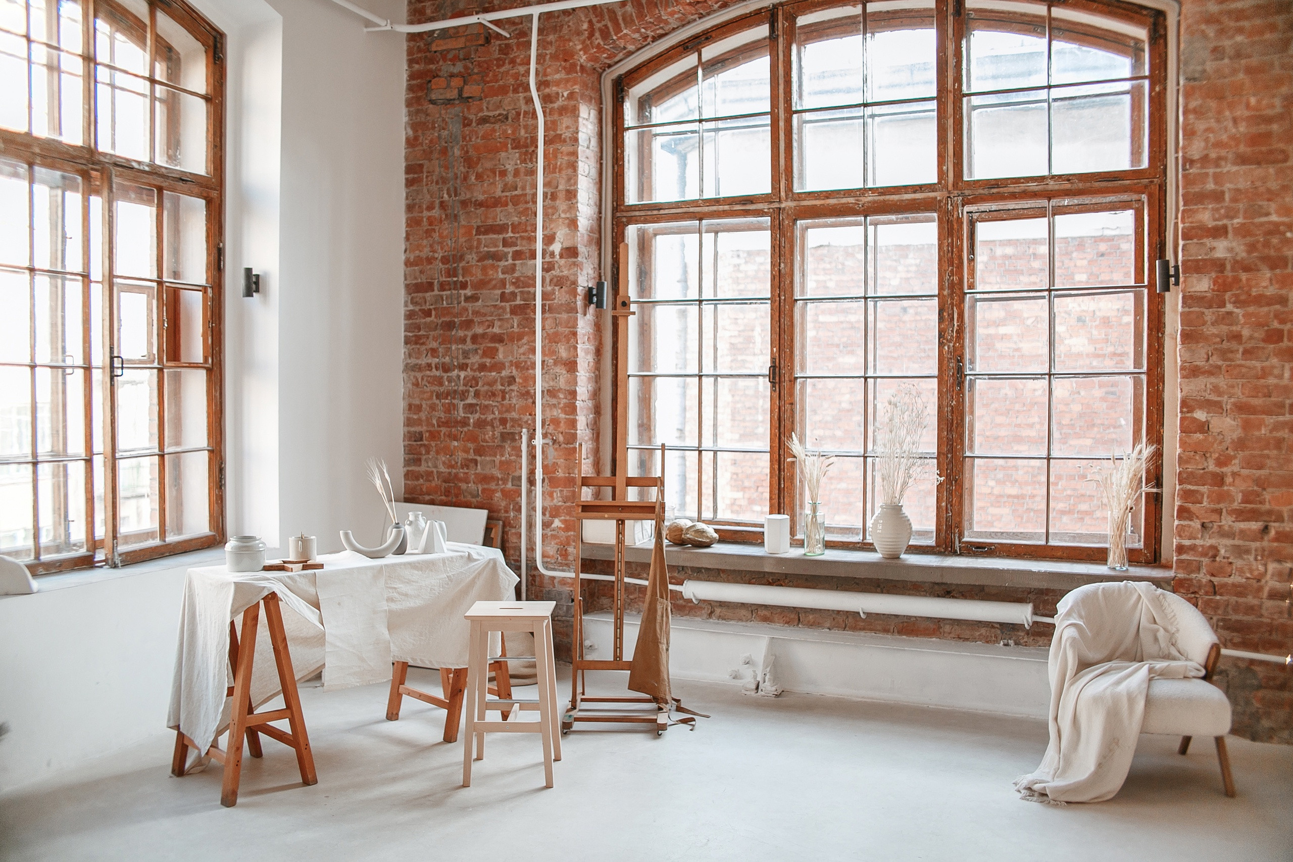 Рекомендуемые фотостудии для свадебной или семейной съёмки в СПб