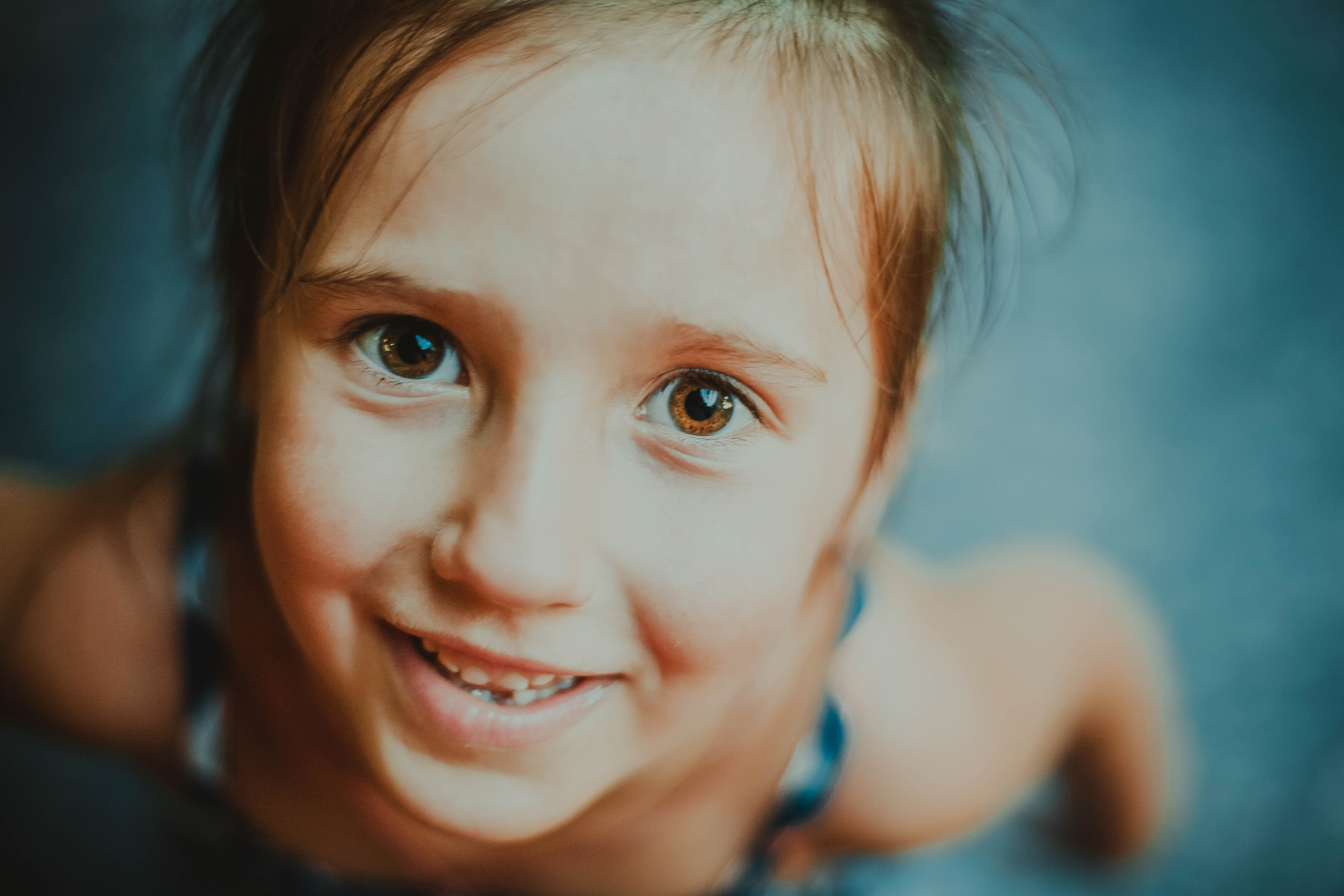 Контакты. Фотограф Антон Чупринин