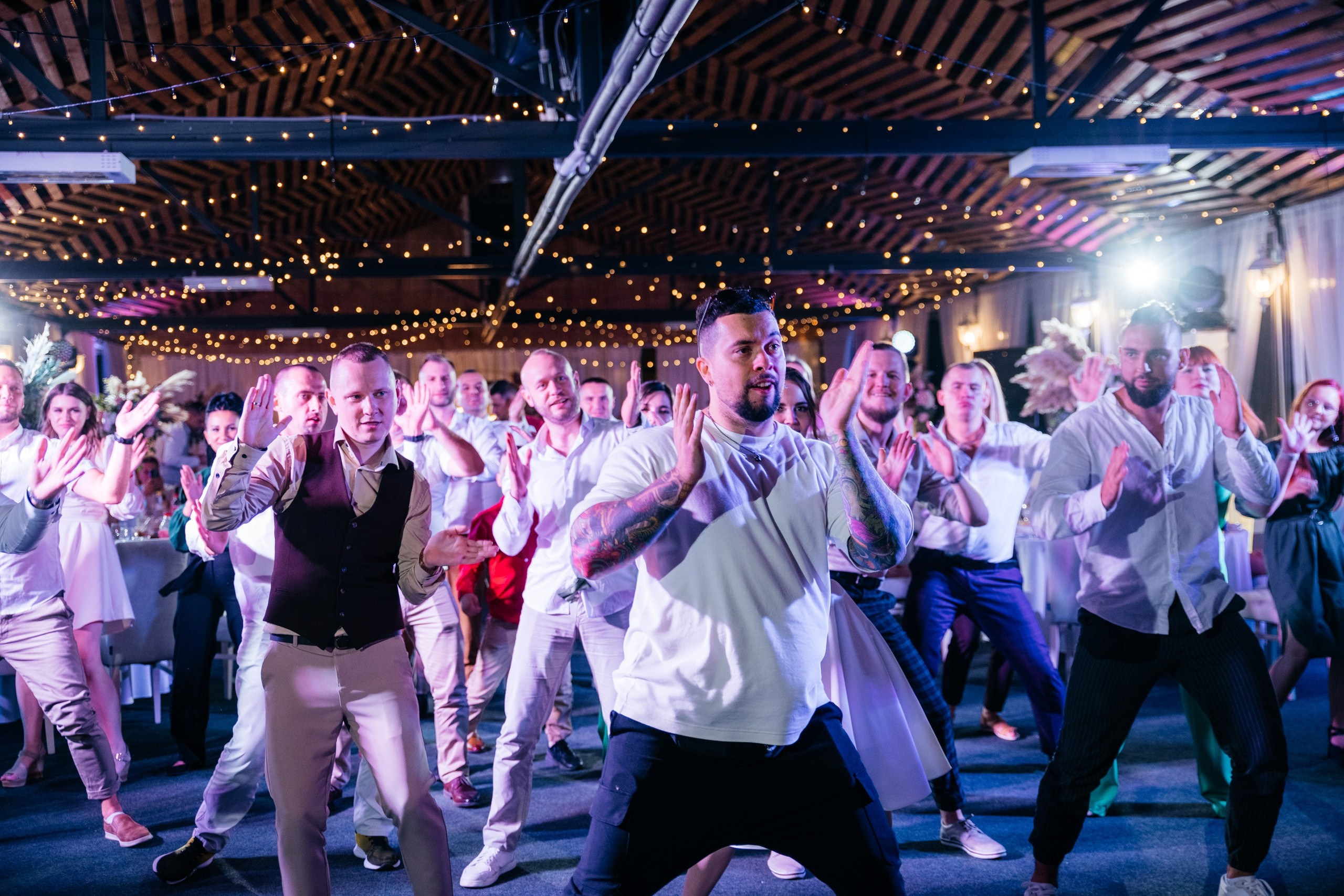 Ведущий Эмиль Тайматов в Москве и Московской области