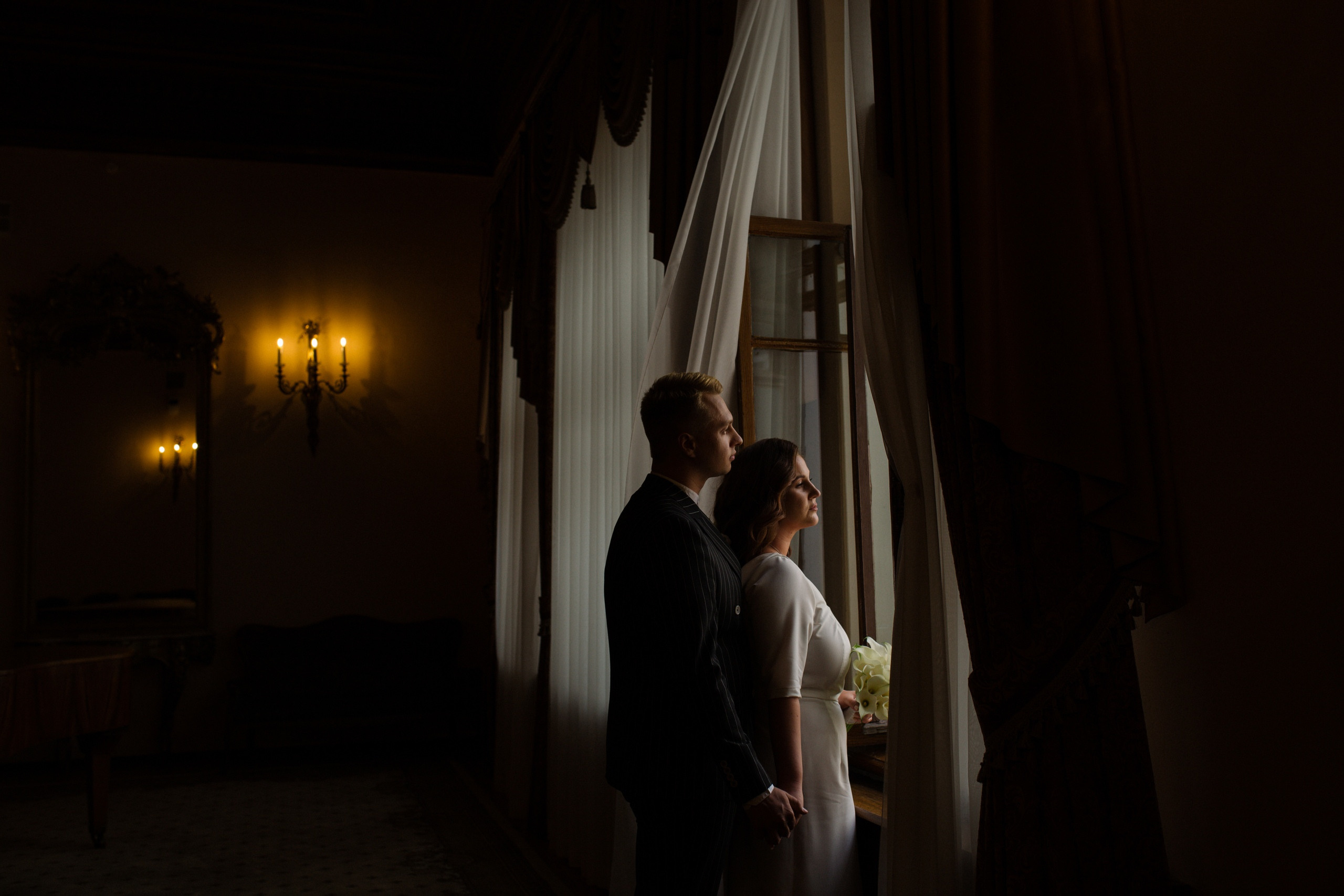 Свадебная фотосессия в загсе на Фурштатской