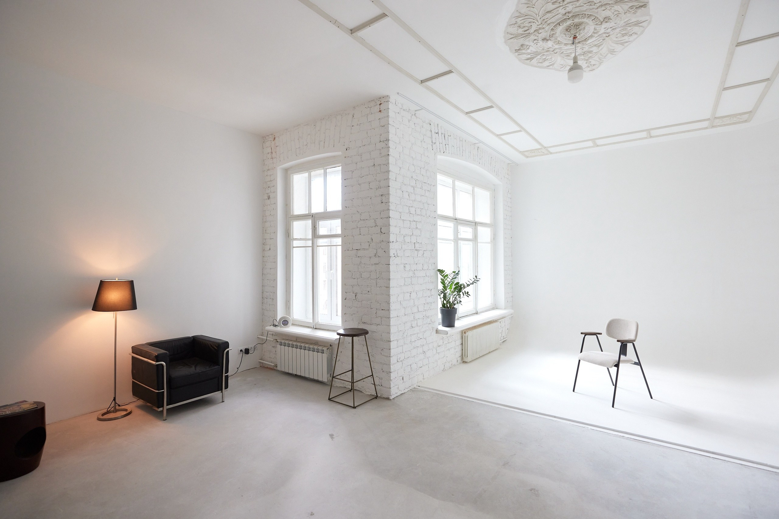 Локации и фотостудии в Санкт-Петербурге для женской фотосессии