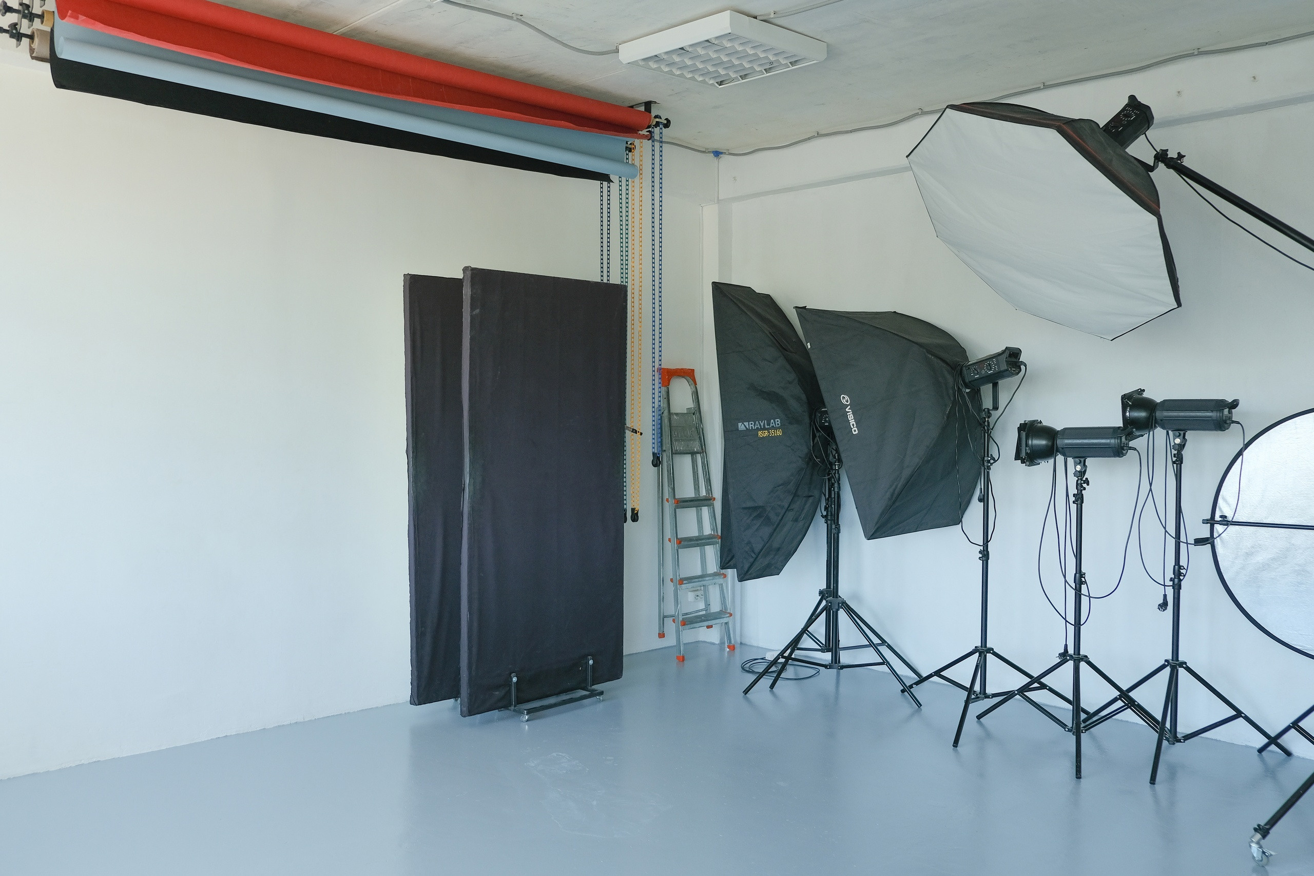 Фотостудии Ярославля. Портретный фотограф в Ярославле — Андррей Неледько